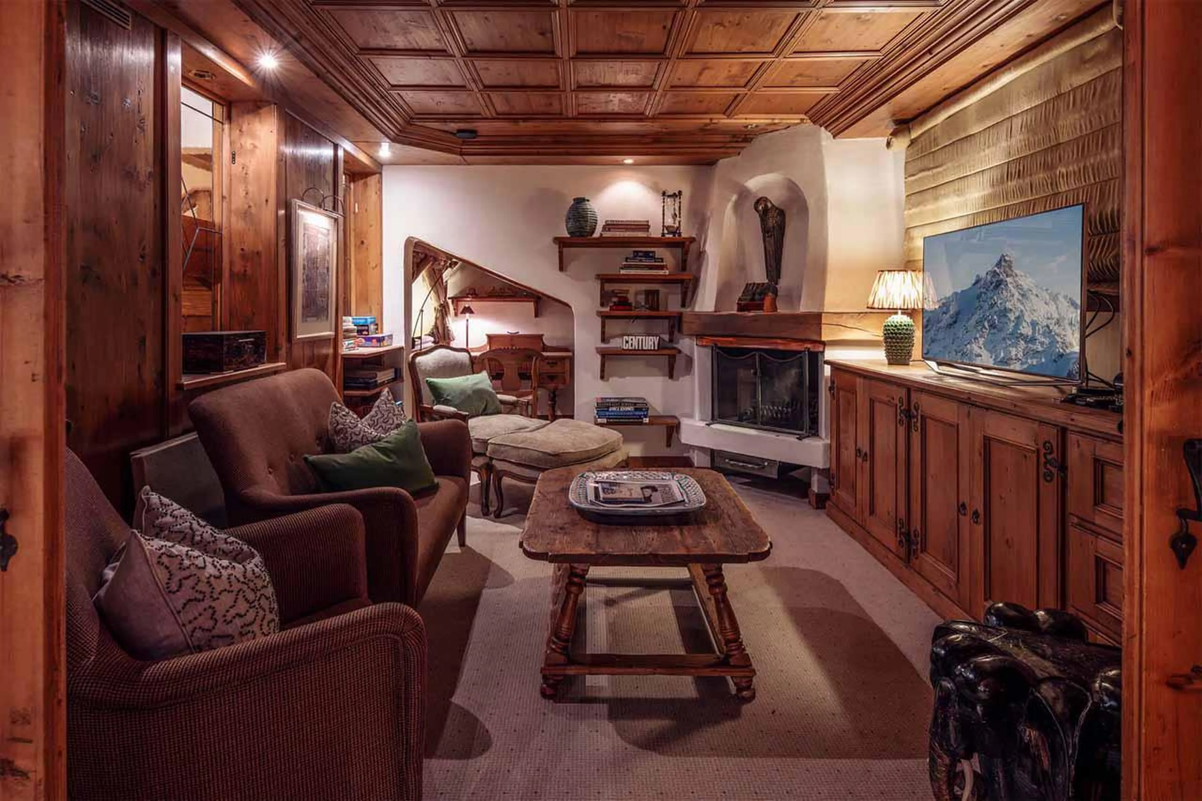 TV room in Chalet Margaux, Courchevel 1850