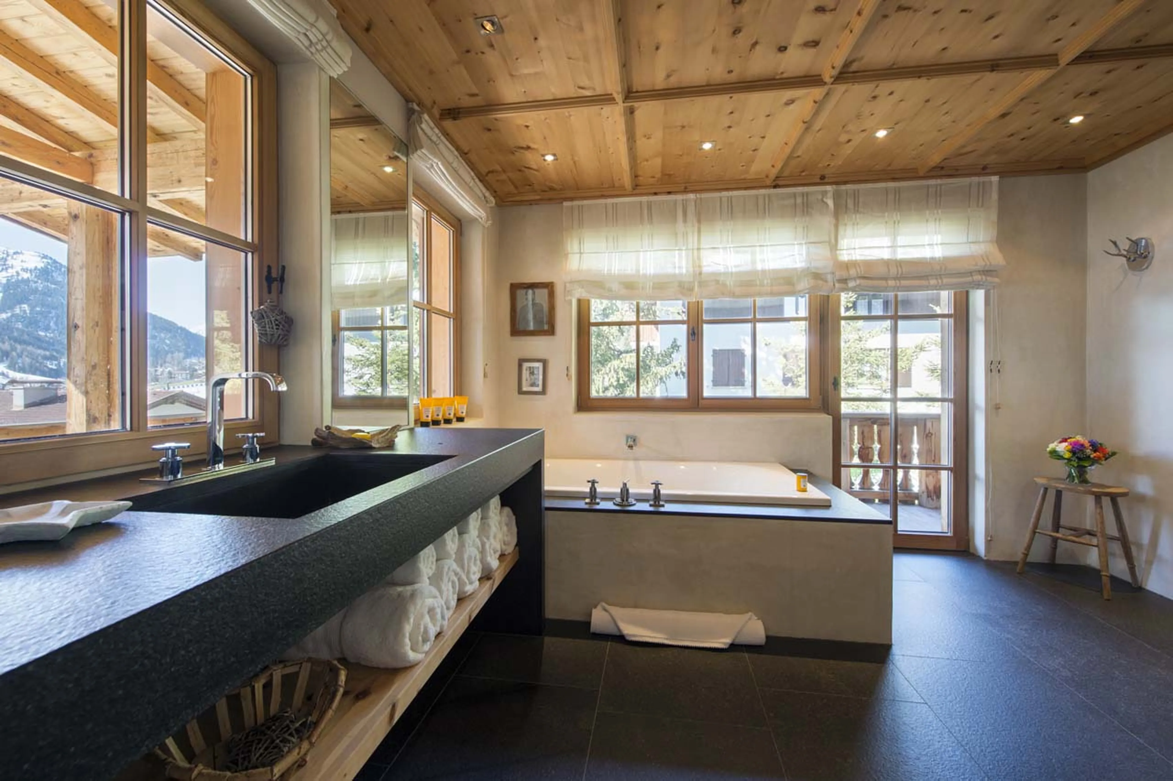 Master bathroom with terrace access at Chalet Maria Schnee in St Anton