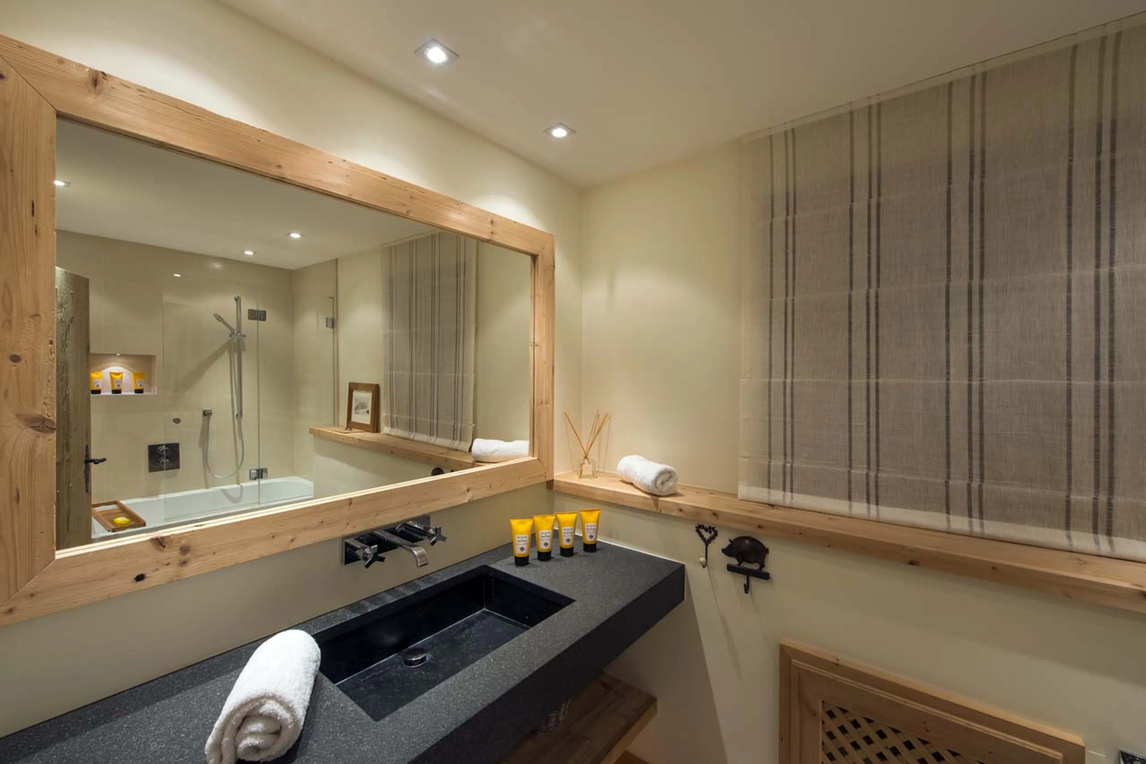 Bathroom seven at Chalet Maria Schnee in St Anton