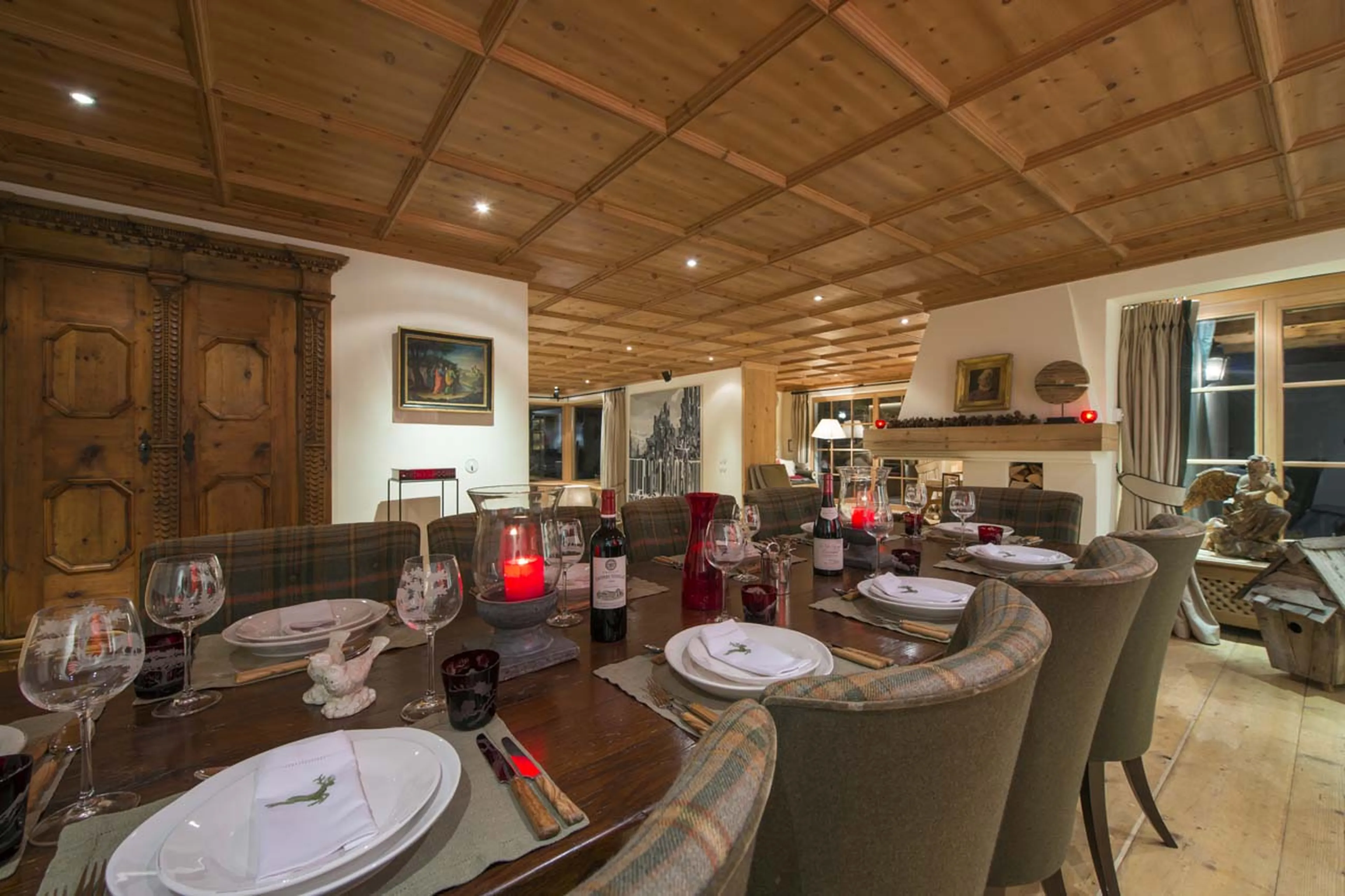 Dining table at Chalet Maria Schnee in St Anton