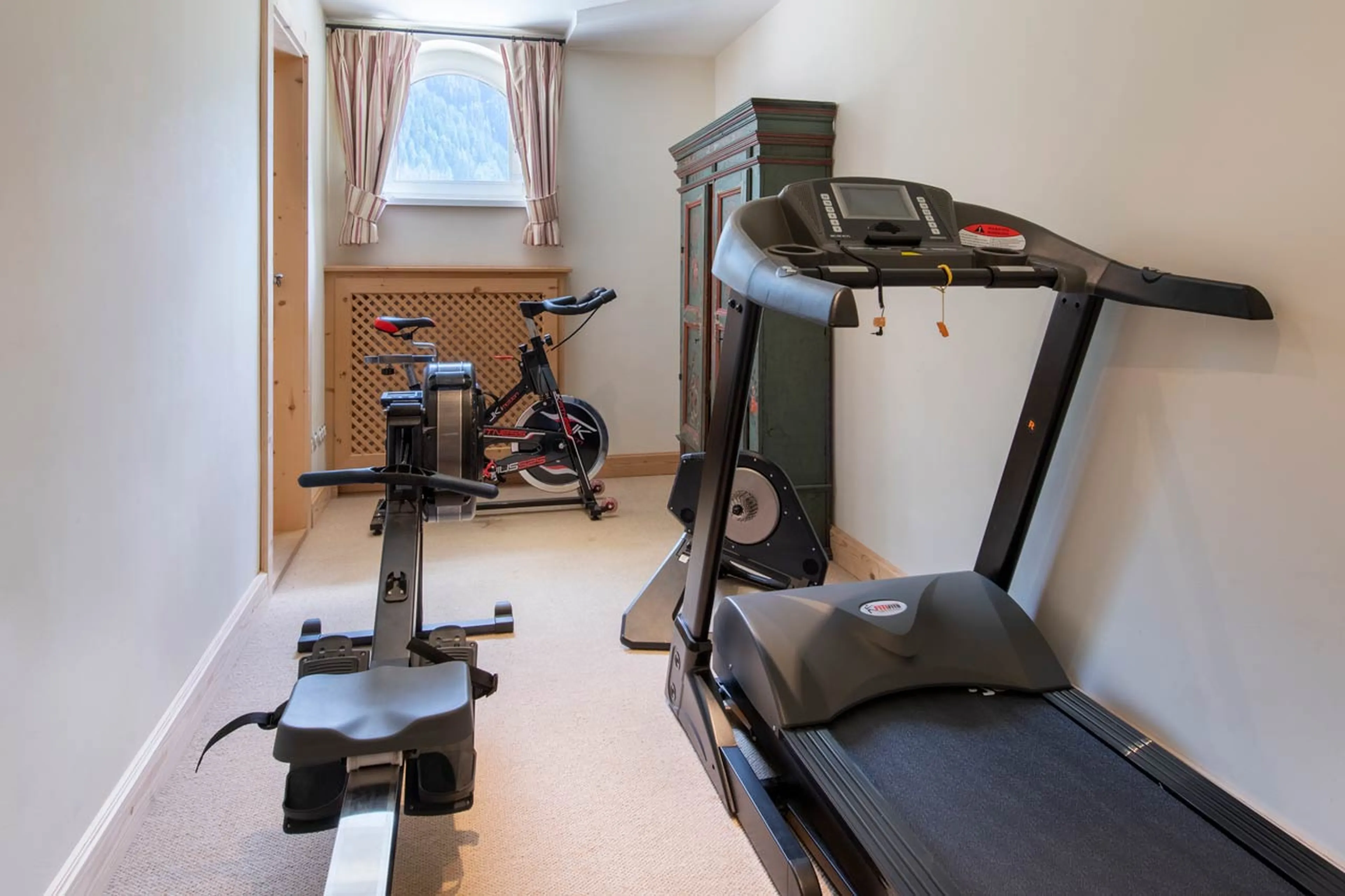 Gym equipment at Chalet Maria Schnee in St Anton