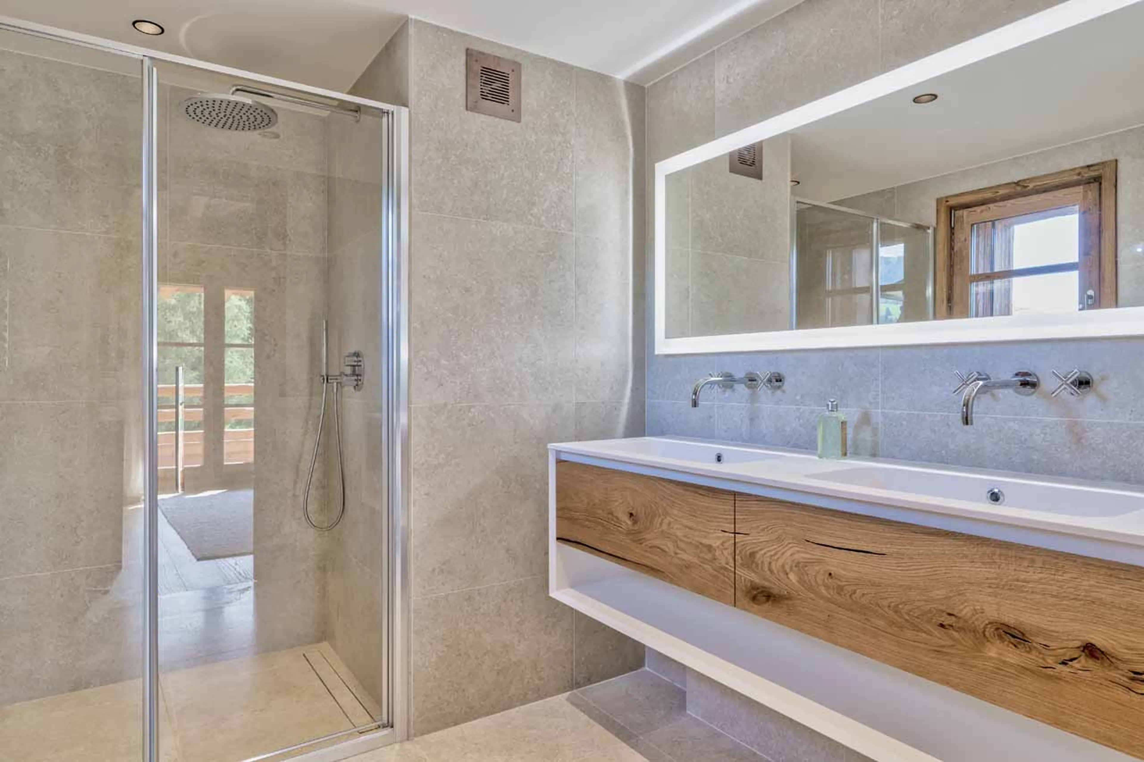 Large shower room at Chalet Mariva in Megeve