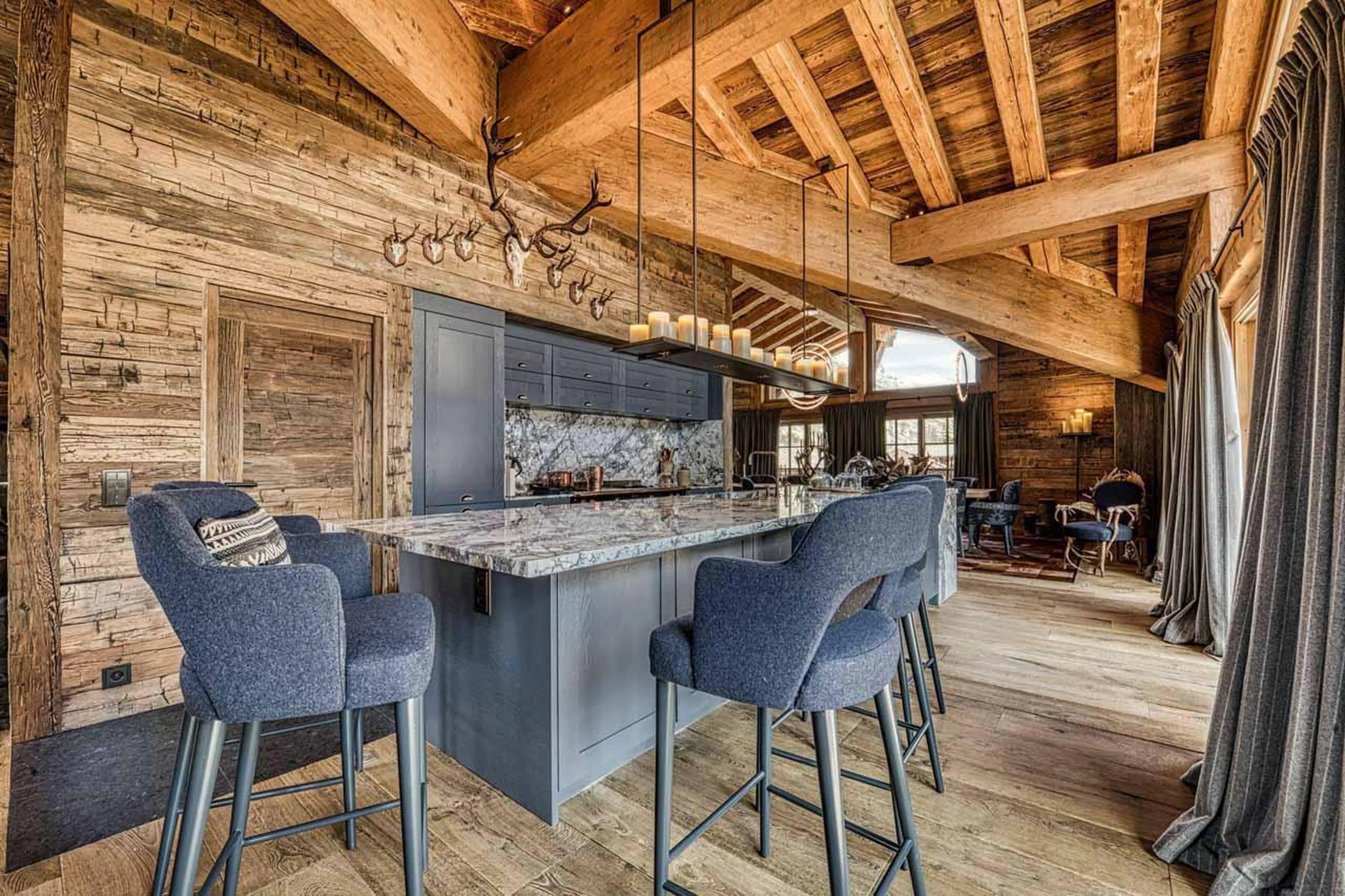 Kitchen with central island in Chalet Markhor, Val d'Isere