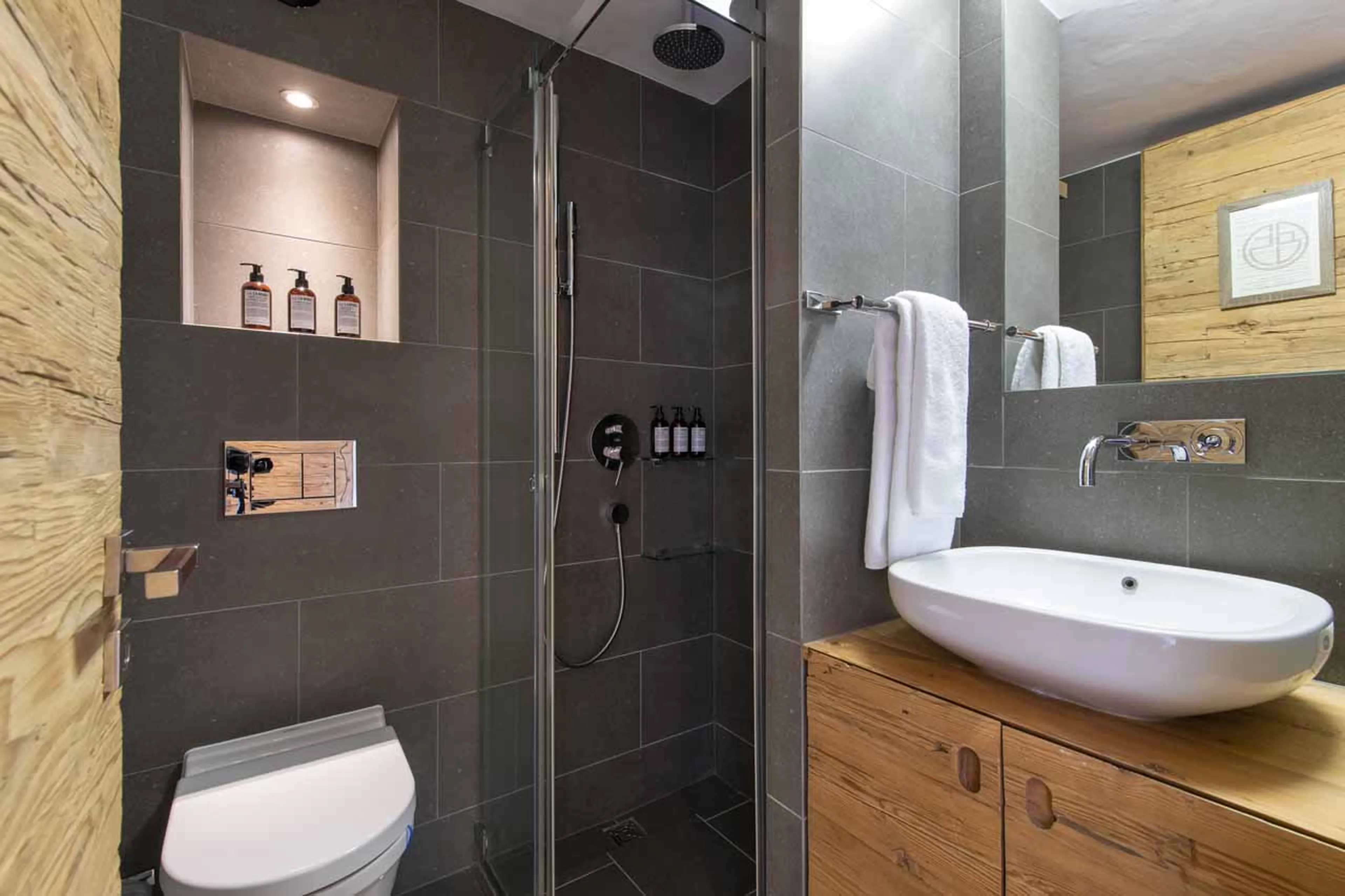 Bathroom six at Chalet Marmottier in Verbier