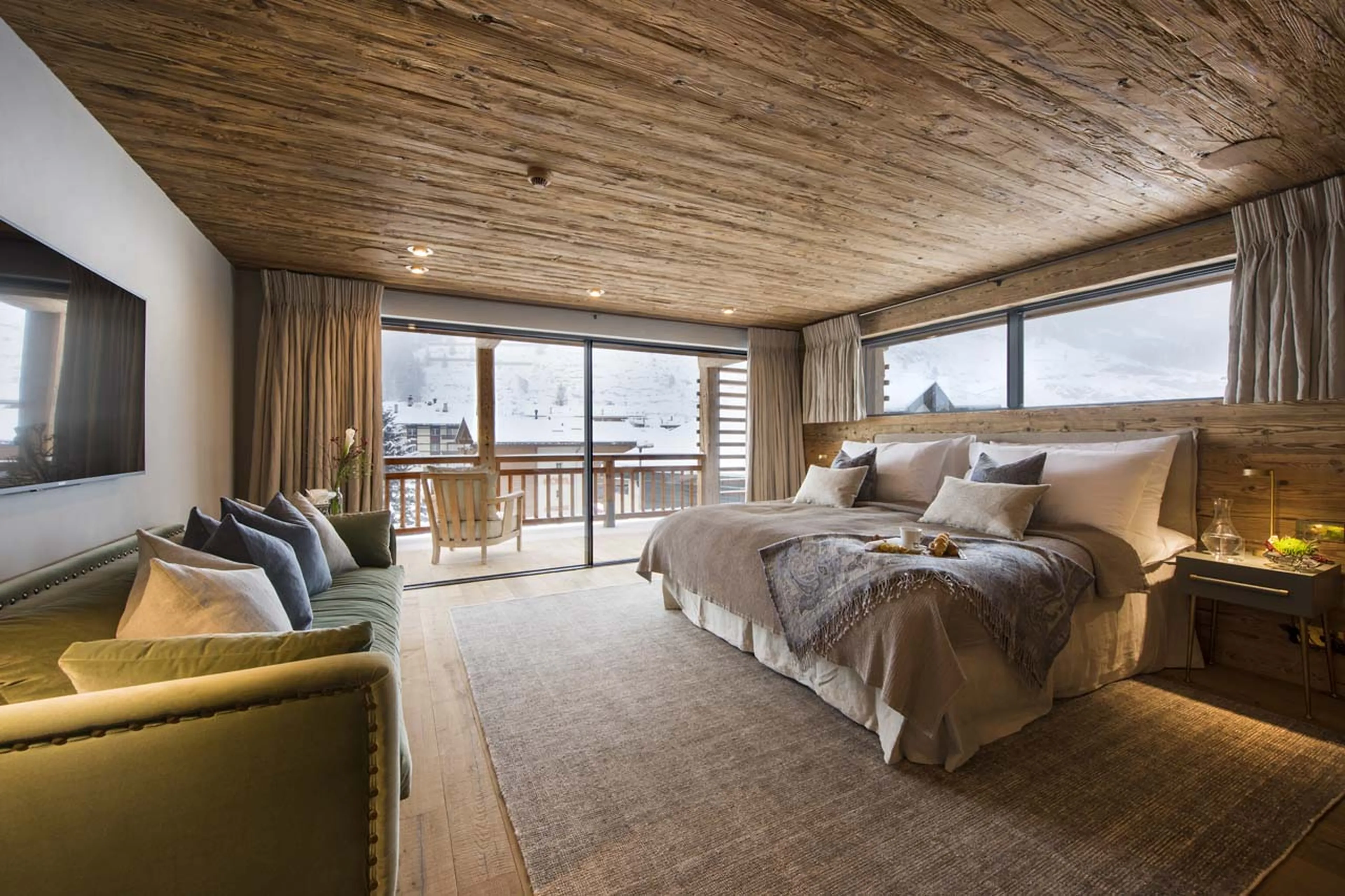 Master suite of Chalet Mckinley in Zermatt