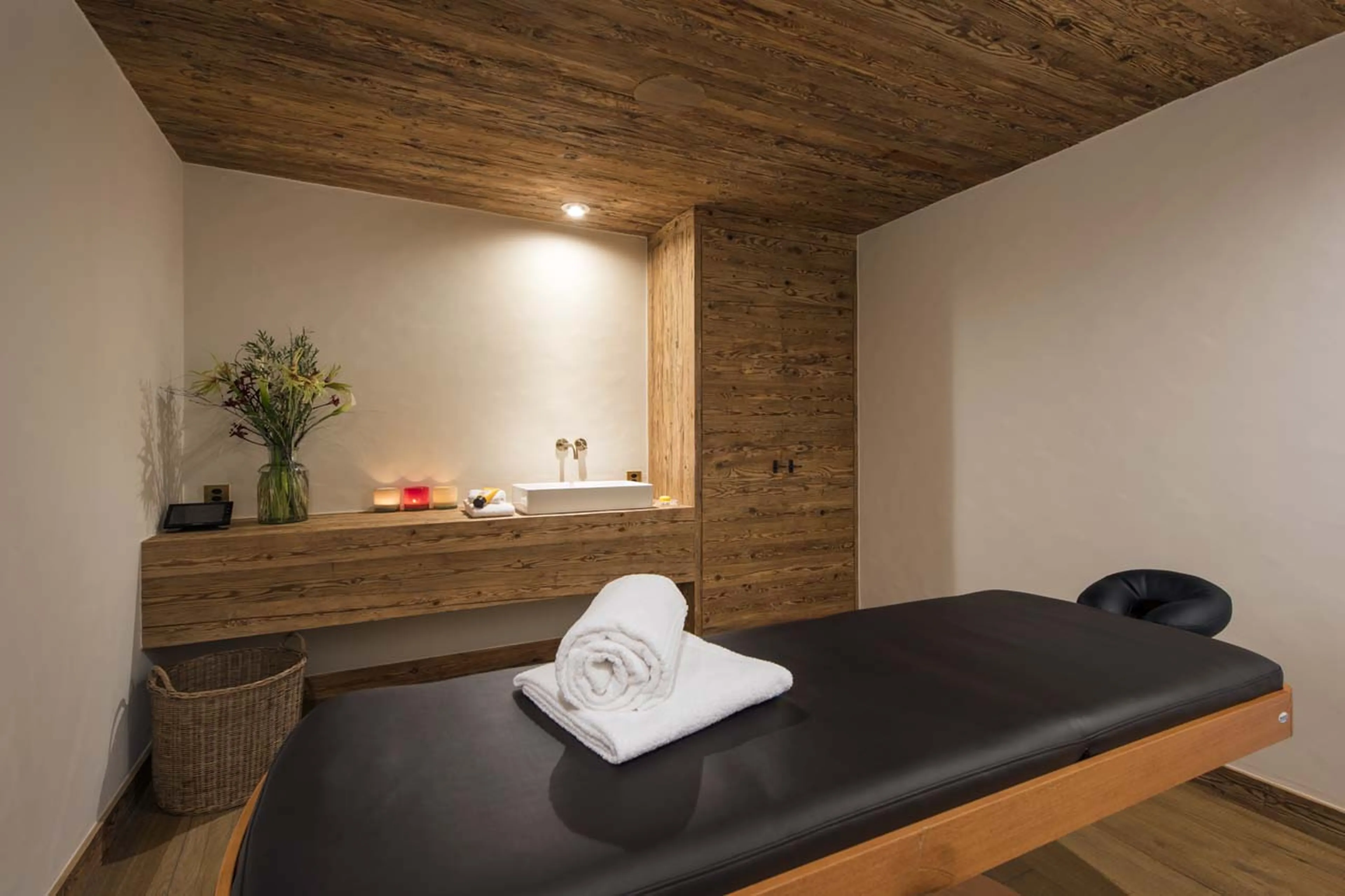 Massage room of Chalet Mckinley in Zermatt