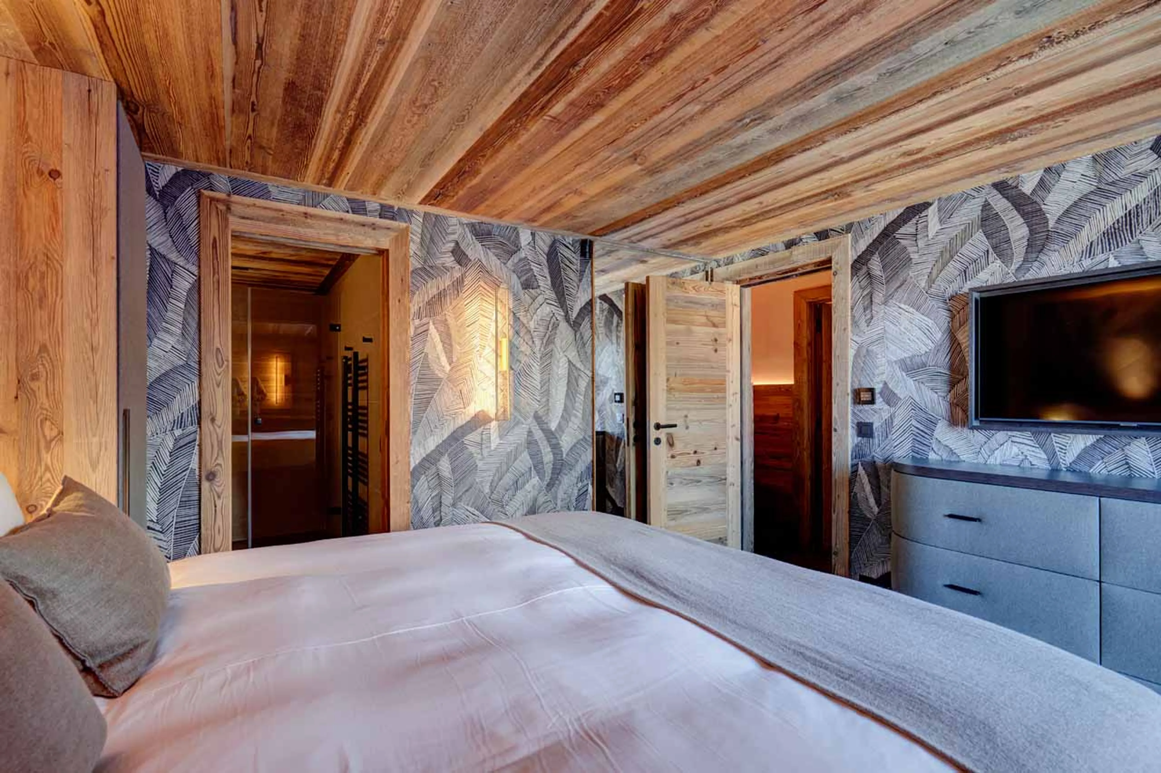 Bedroom four at Chalet Menor in Meribel