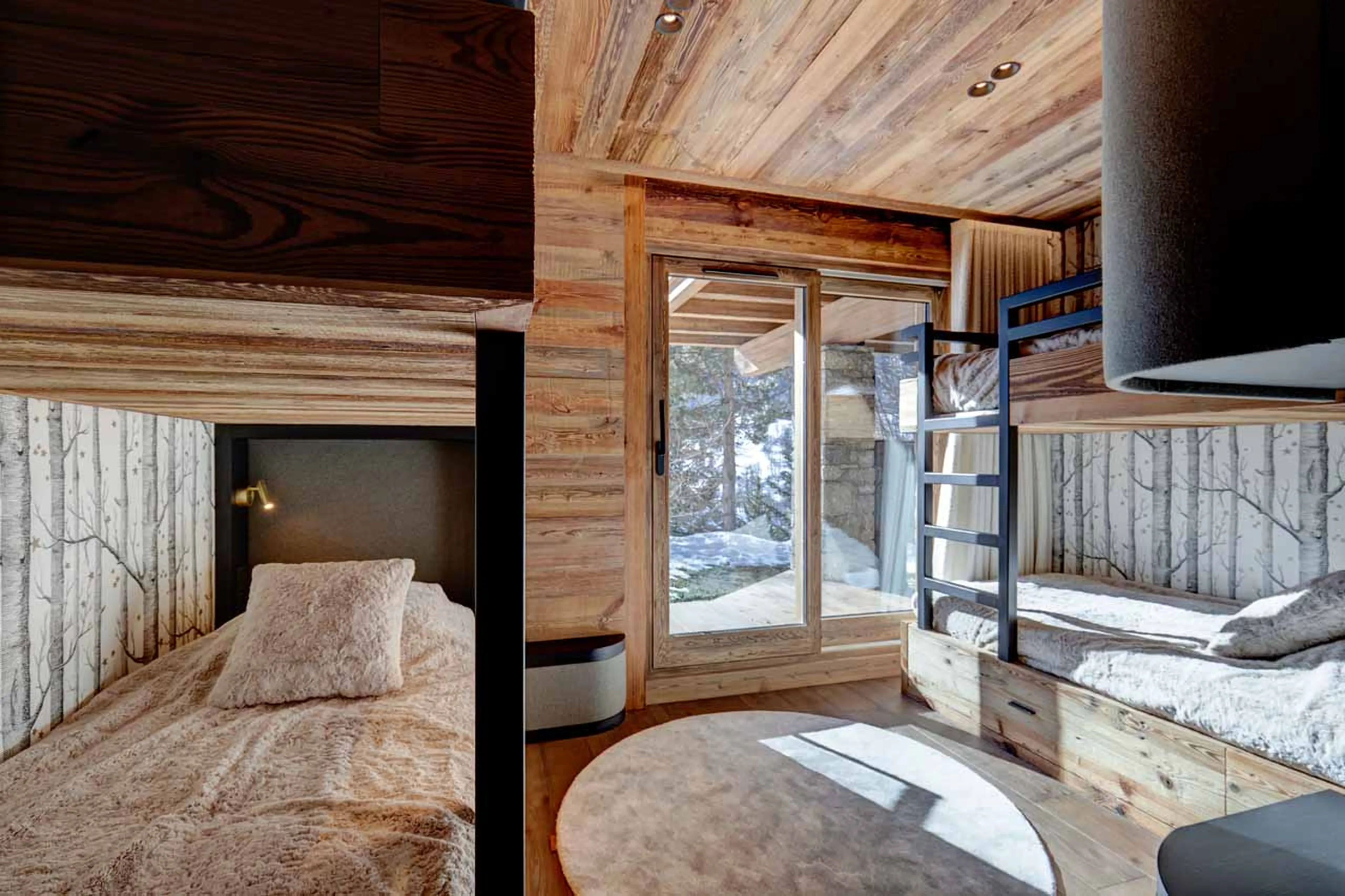 Bedroom six at Chalet Menor in Meribel