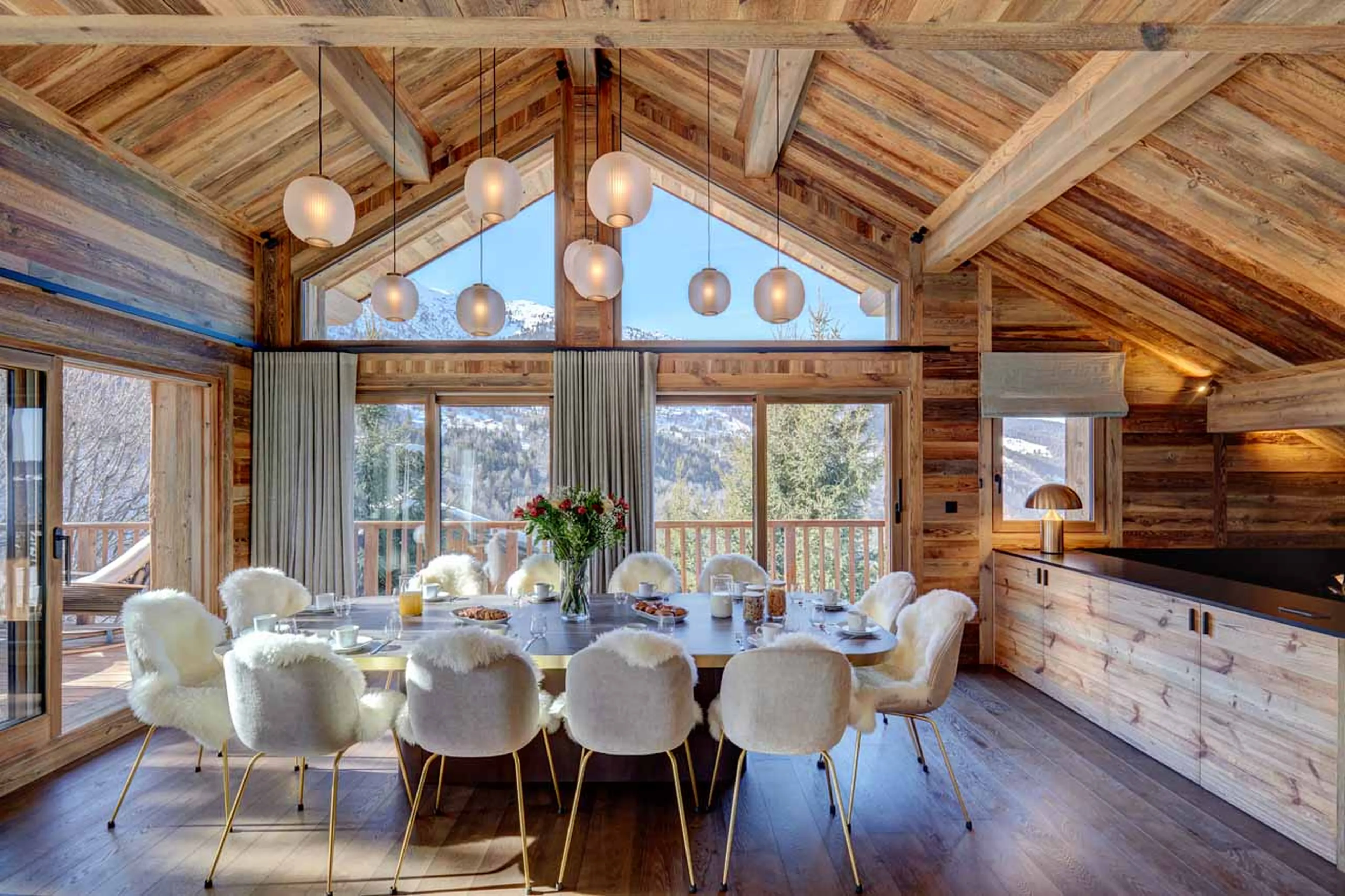 Dining table at Chalet Menor in Meribel