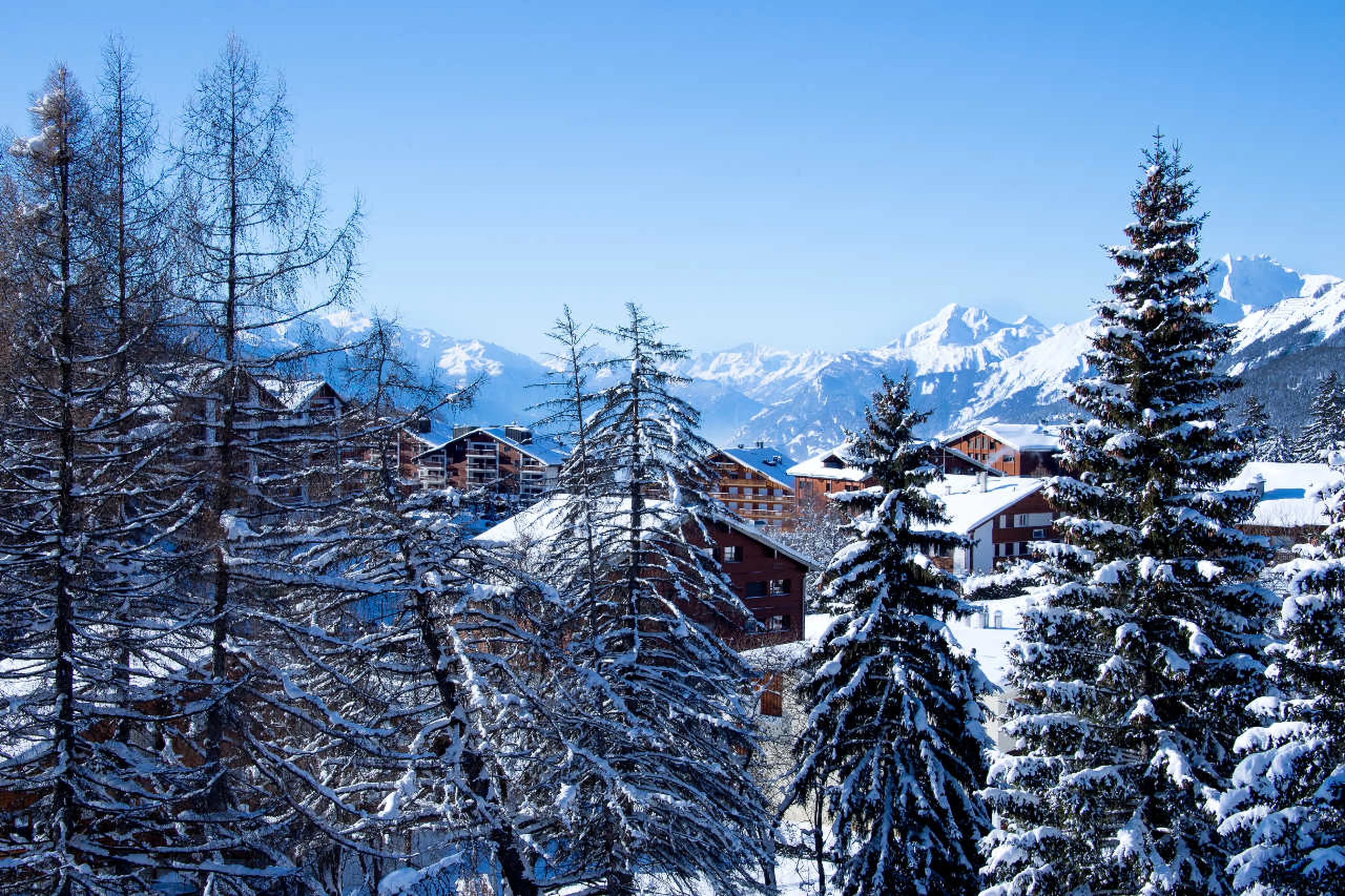 Chalet Migui with mountain views in Crans-Montana