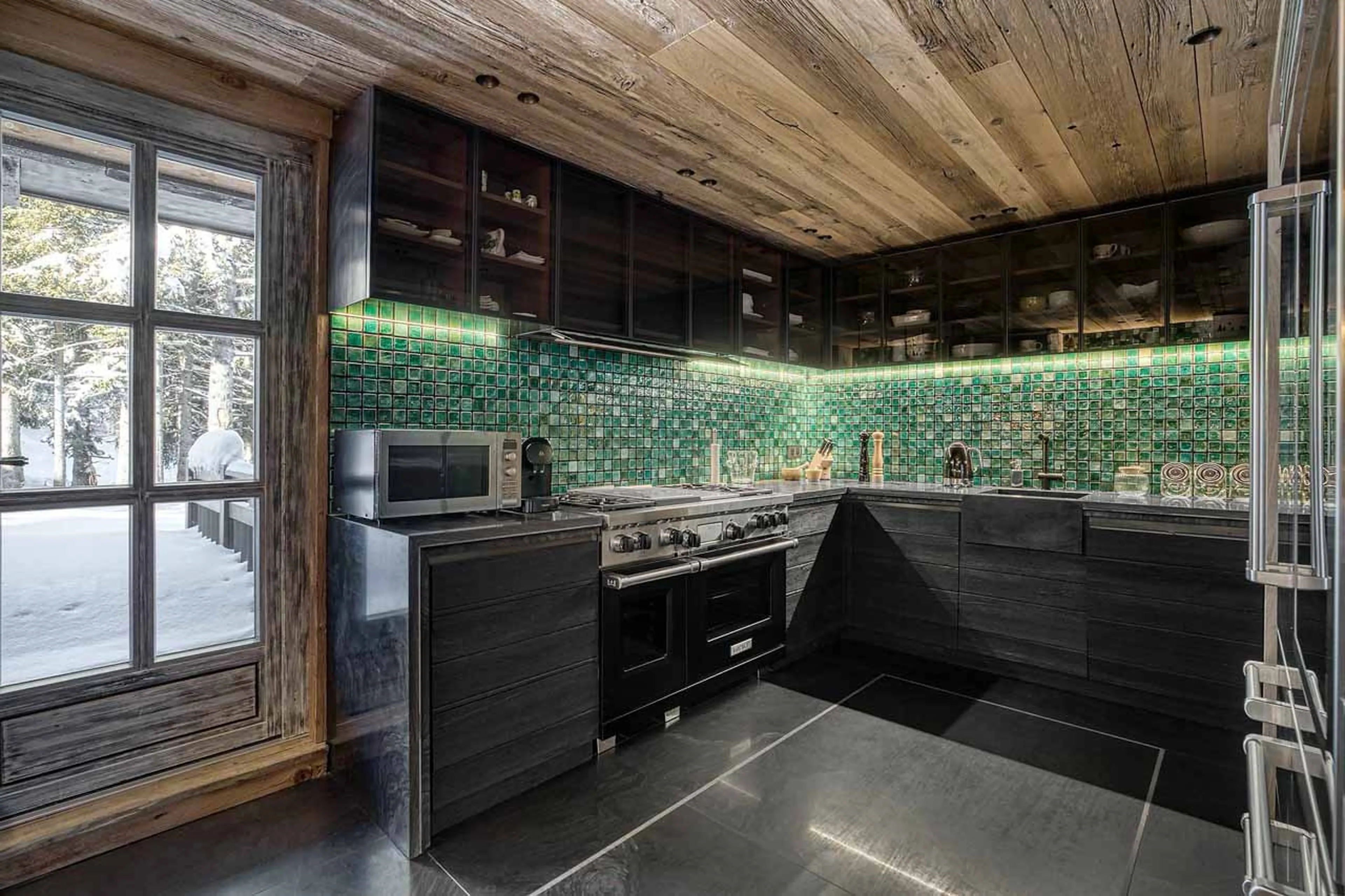 Well-equipped kitchen at Chalet Monet in Courchevel 1850