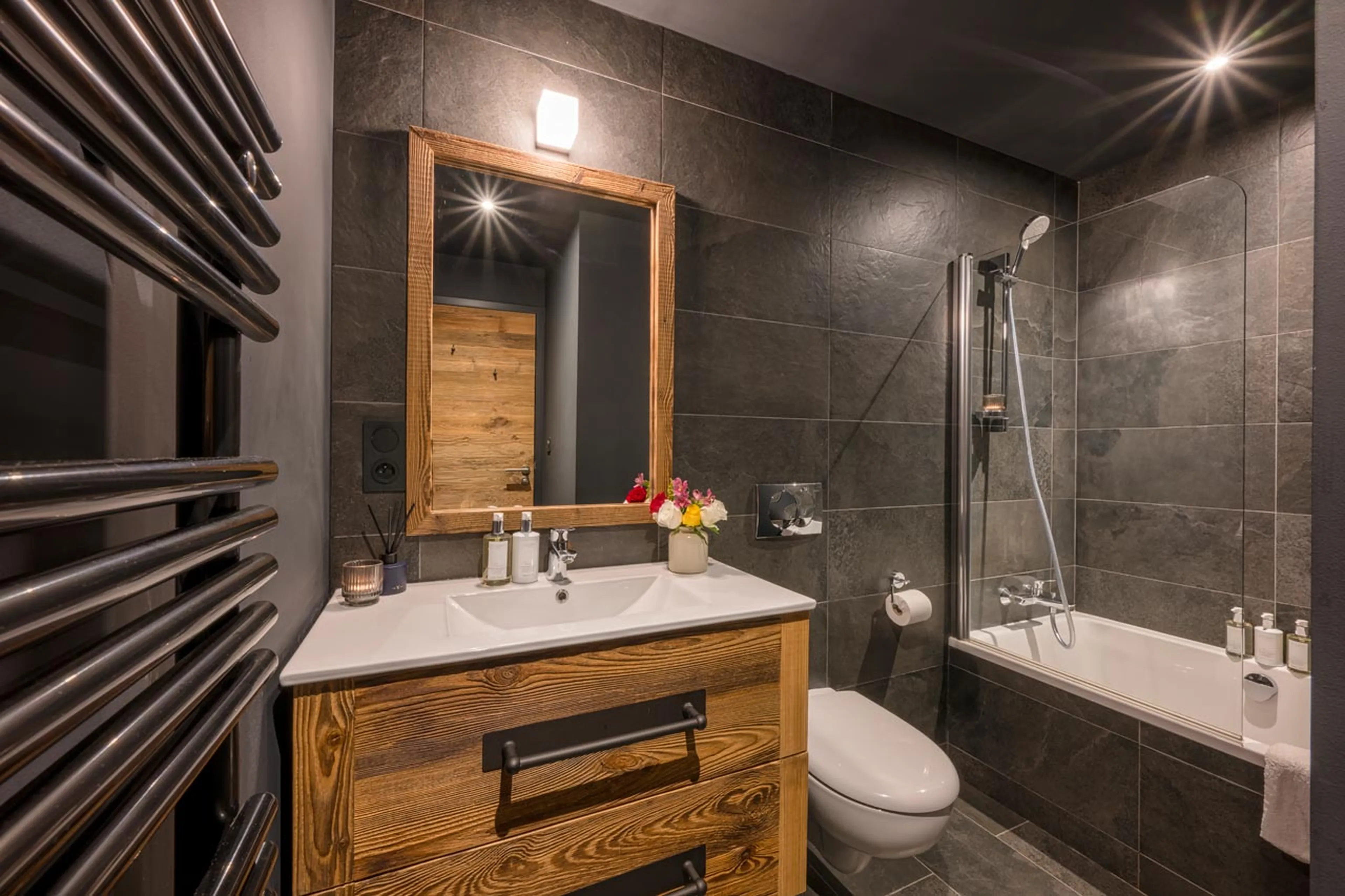 Family bathroom at Chalet Mont Des Anges in Morzine