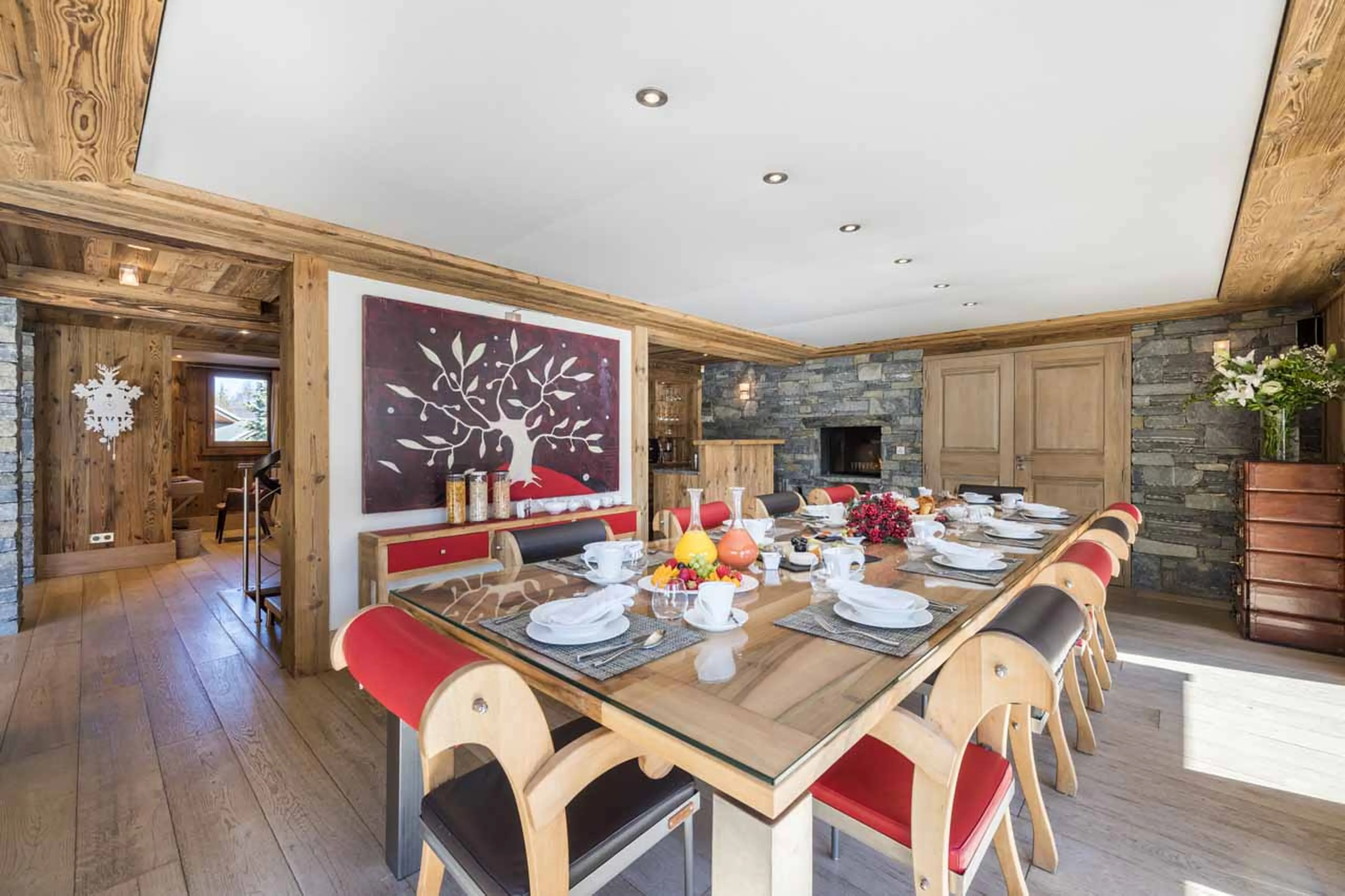 Dining room at Chalet Mont Tremblant in Meribel
