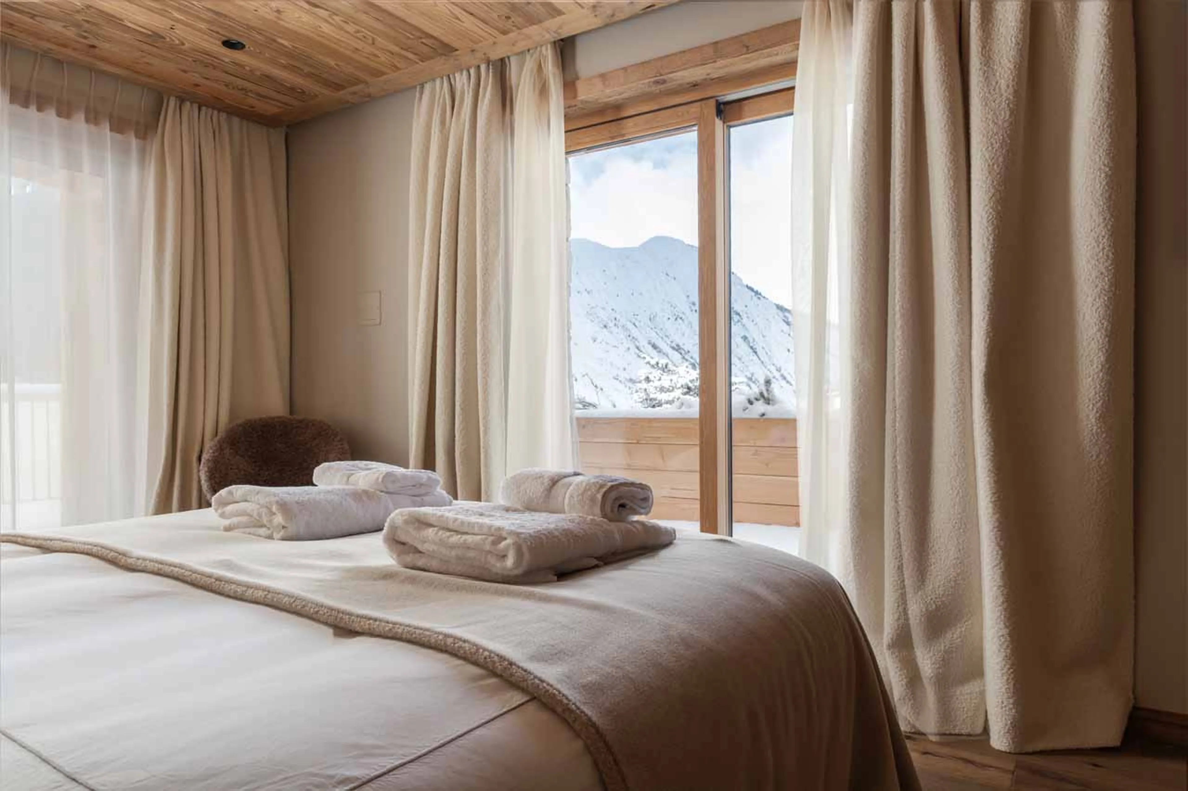 Bedroom 6 balcony of Chalet Montana in St Martin de Belleville