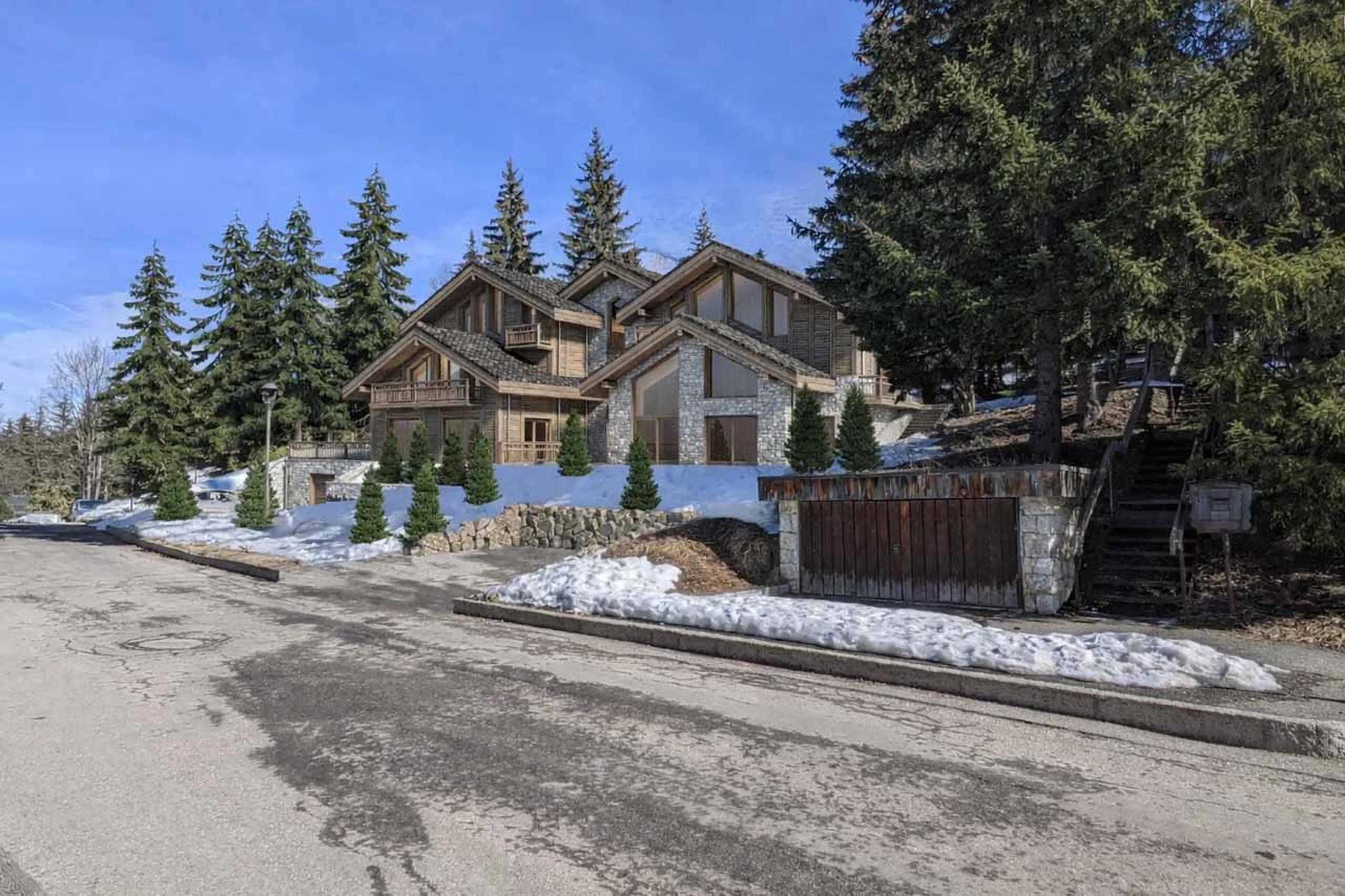 Exterior of Chalet Montclair in Val d'Isere