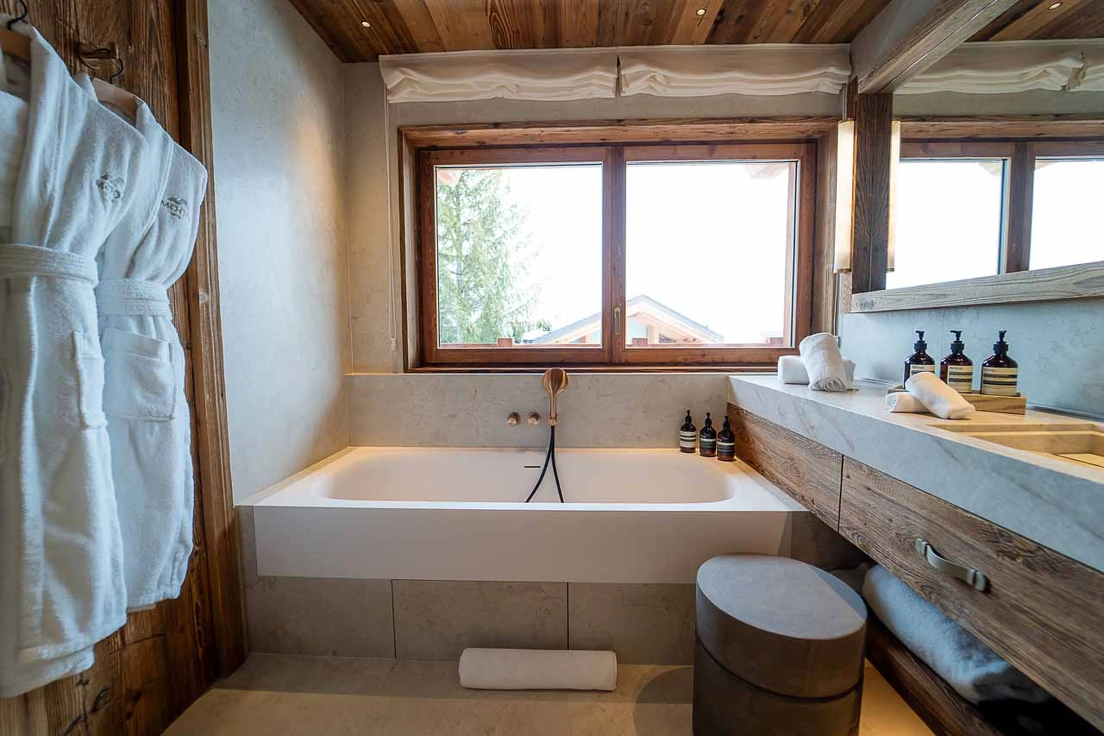 Bedroom 2 en-suite at Chalet Moon 1850 in Courchevel 1850