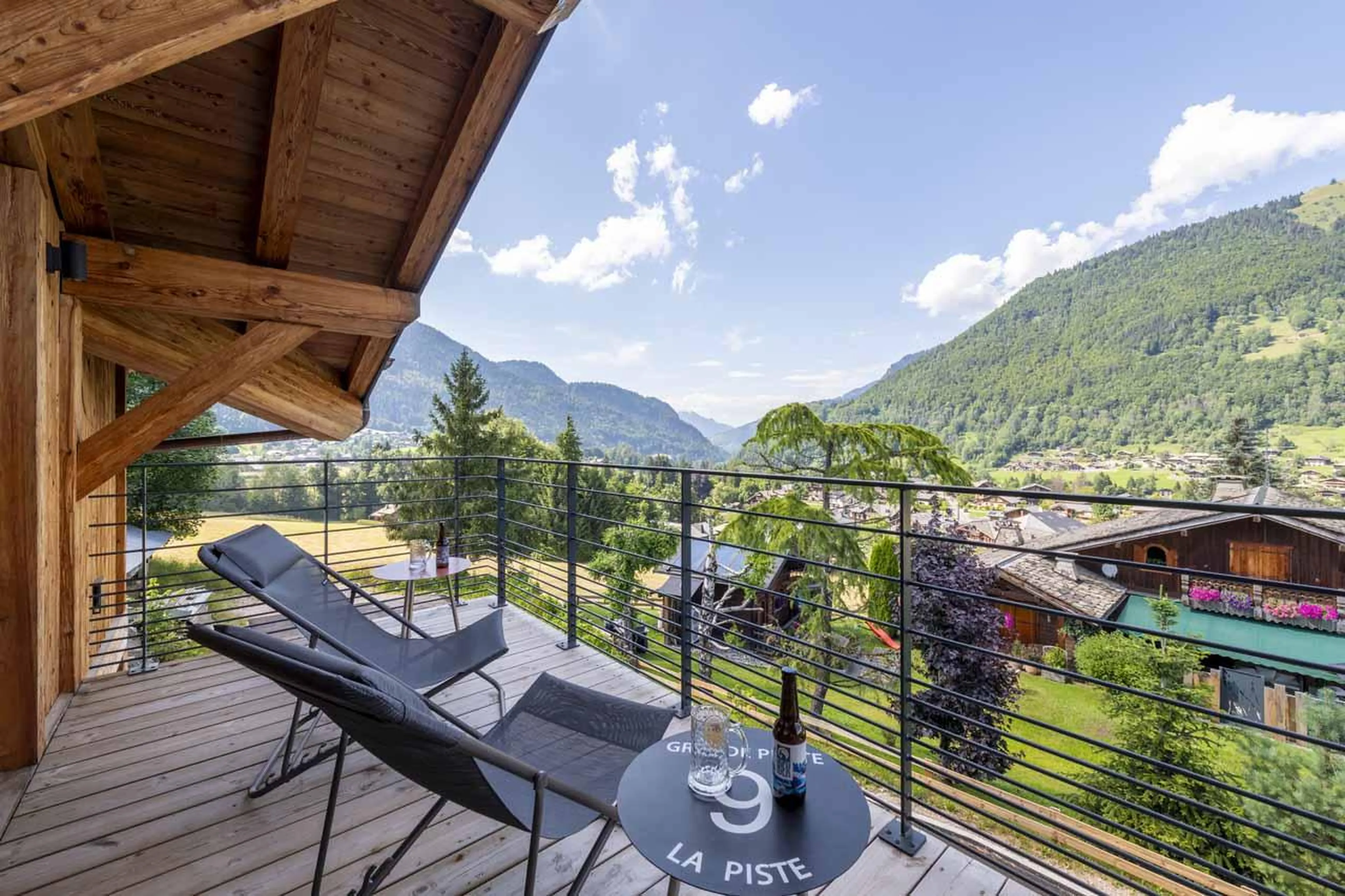 Breathtaking mountain views in Chalet Nanook, Morzine