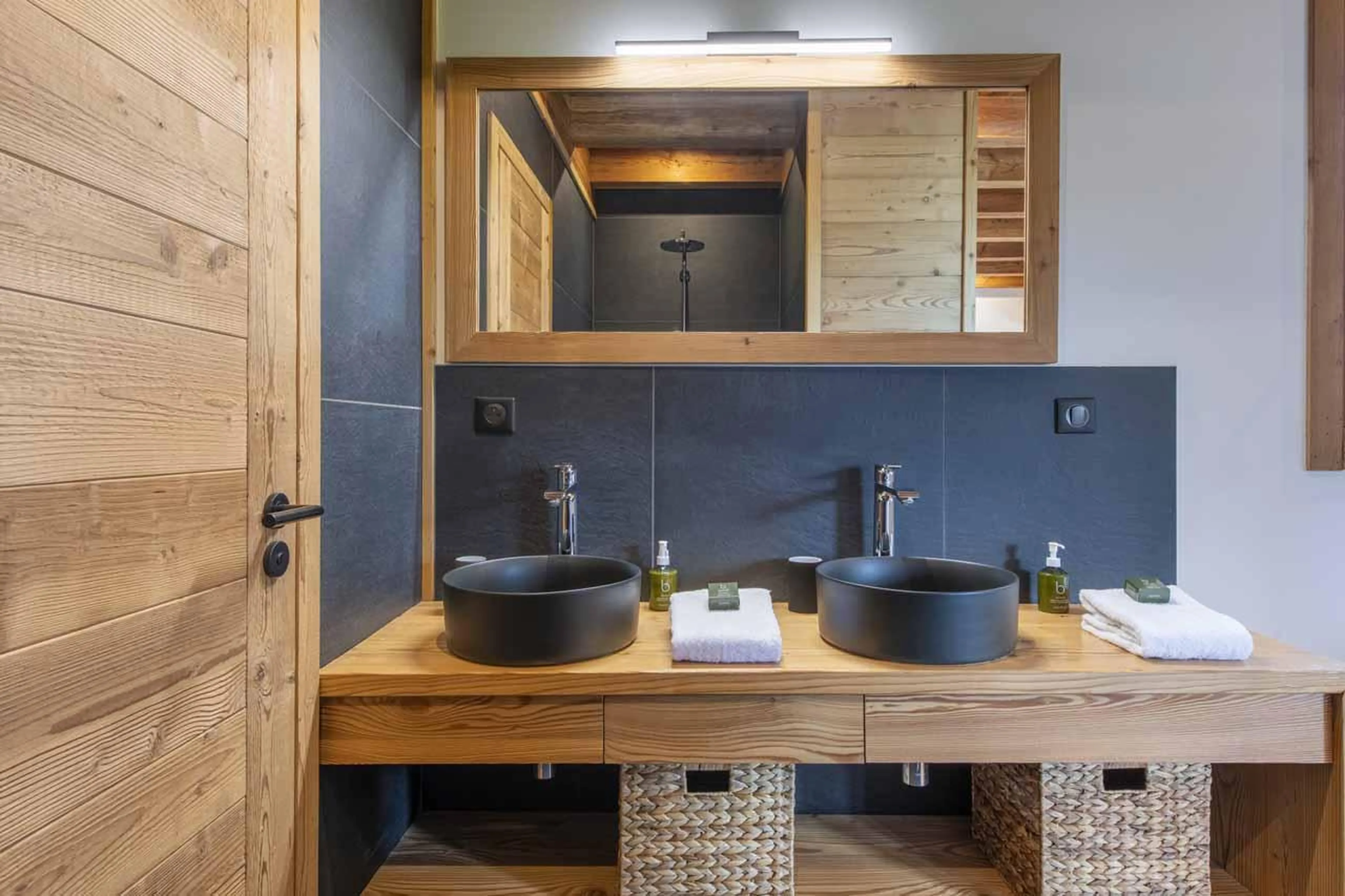 Double basin in Chalet Nanook, Morzine