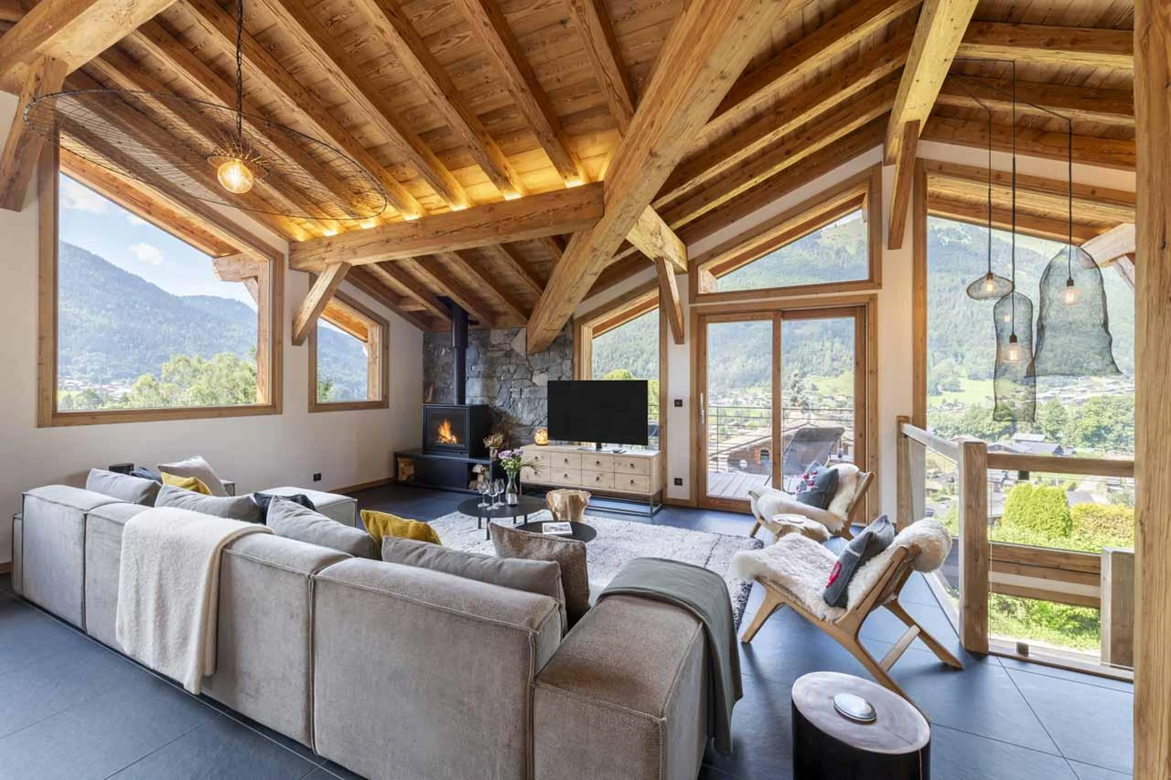 Open-plan living area in Chalet Nanook, Morzine
