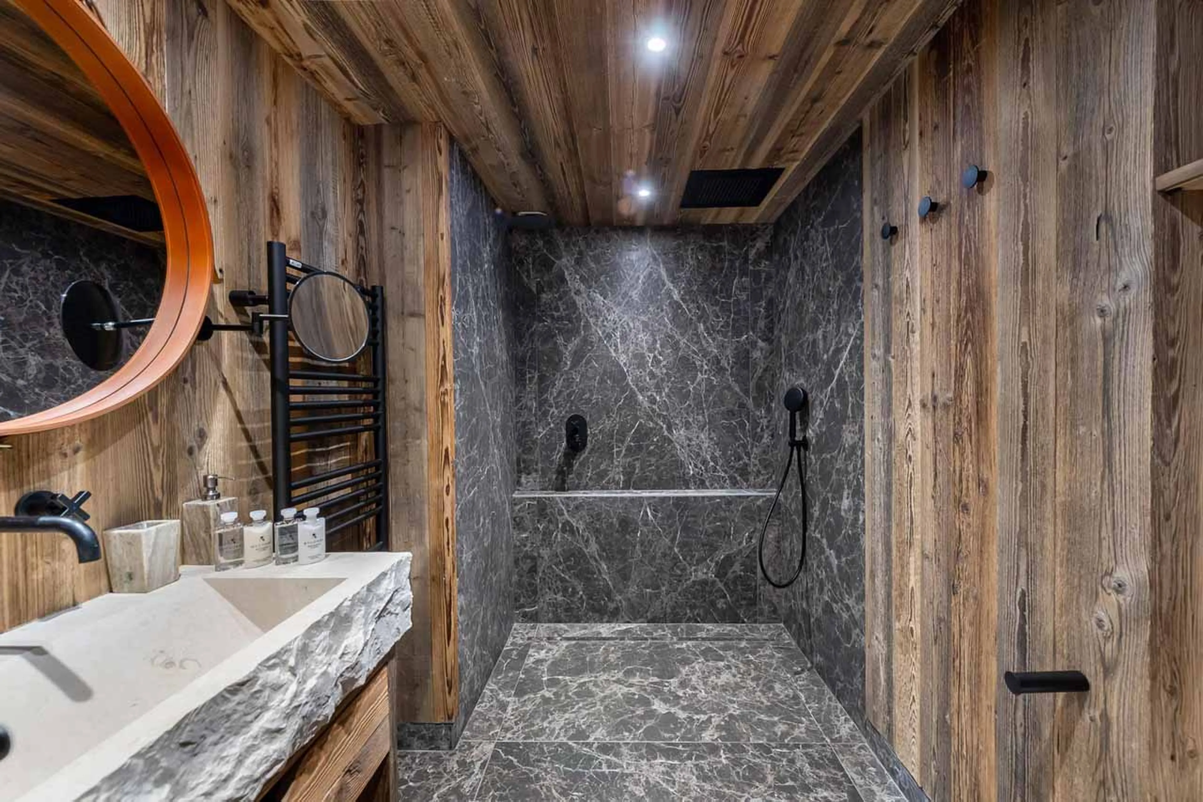 Bathroom five at Chalet Nanook in St Martin de Belleville