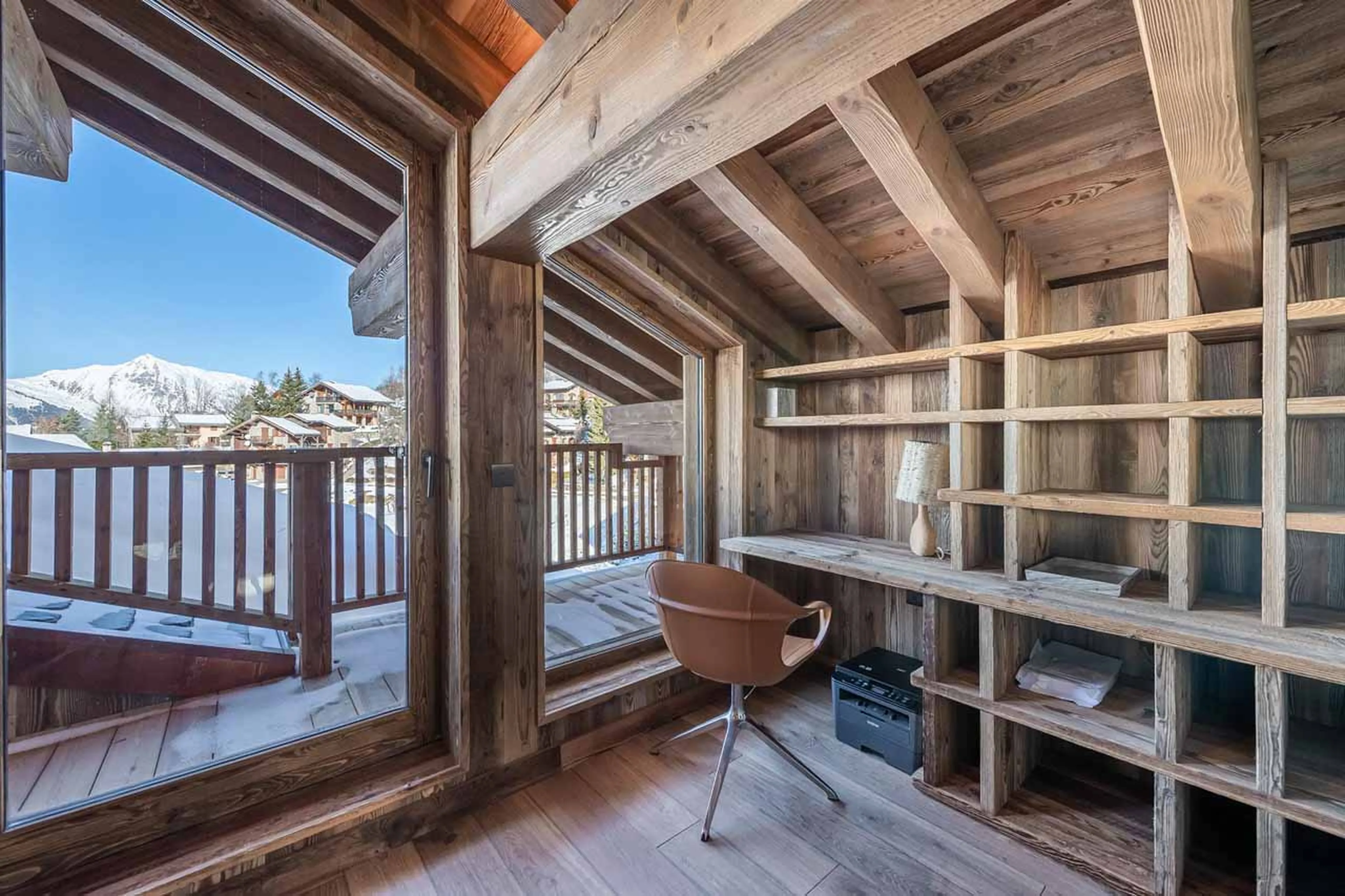 Mezzanine office area at Chalet Nanook in St Martin de Belleville