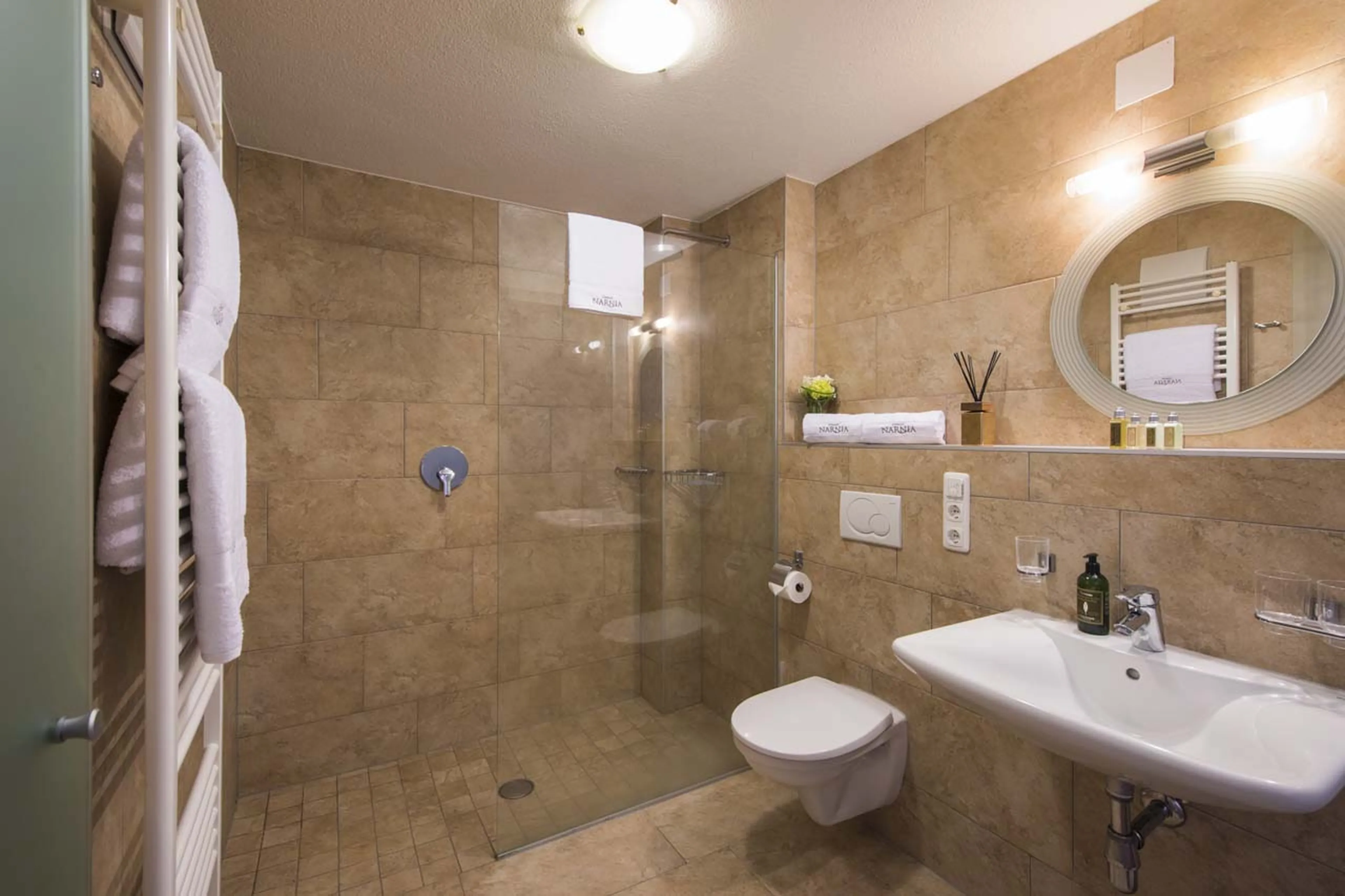 Bathroom five at Chalet Narnia in St Anton