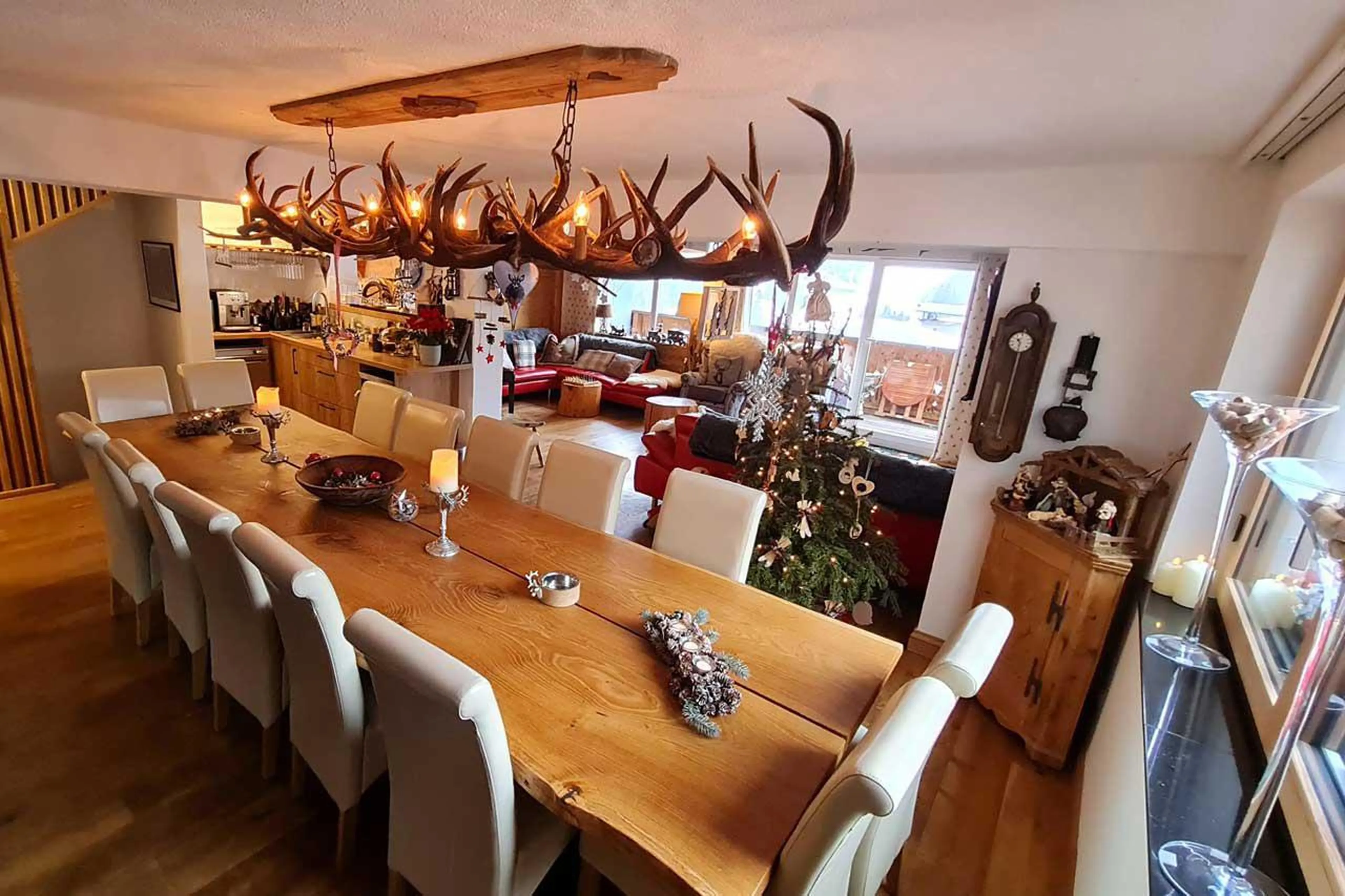 Dining area of Chalet Narnia in St Anton
