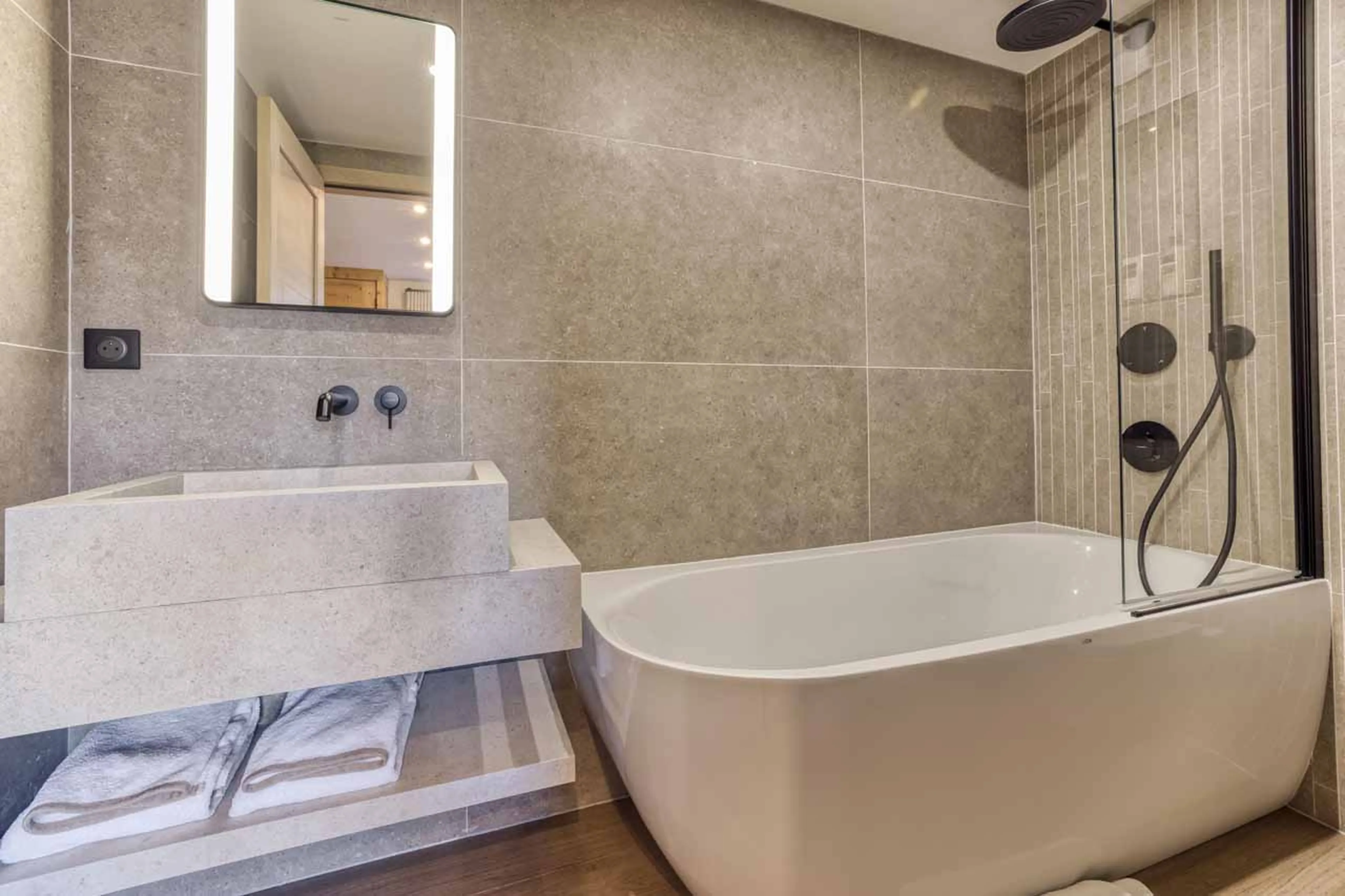 Bedroom 5 en-suite at Chalet Nid d'Hiver in Courchevel 1550