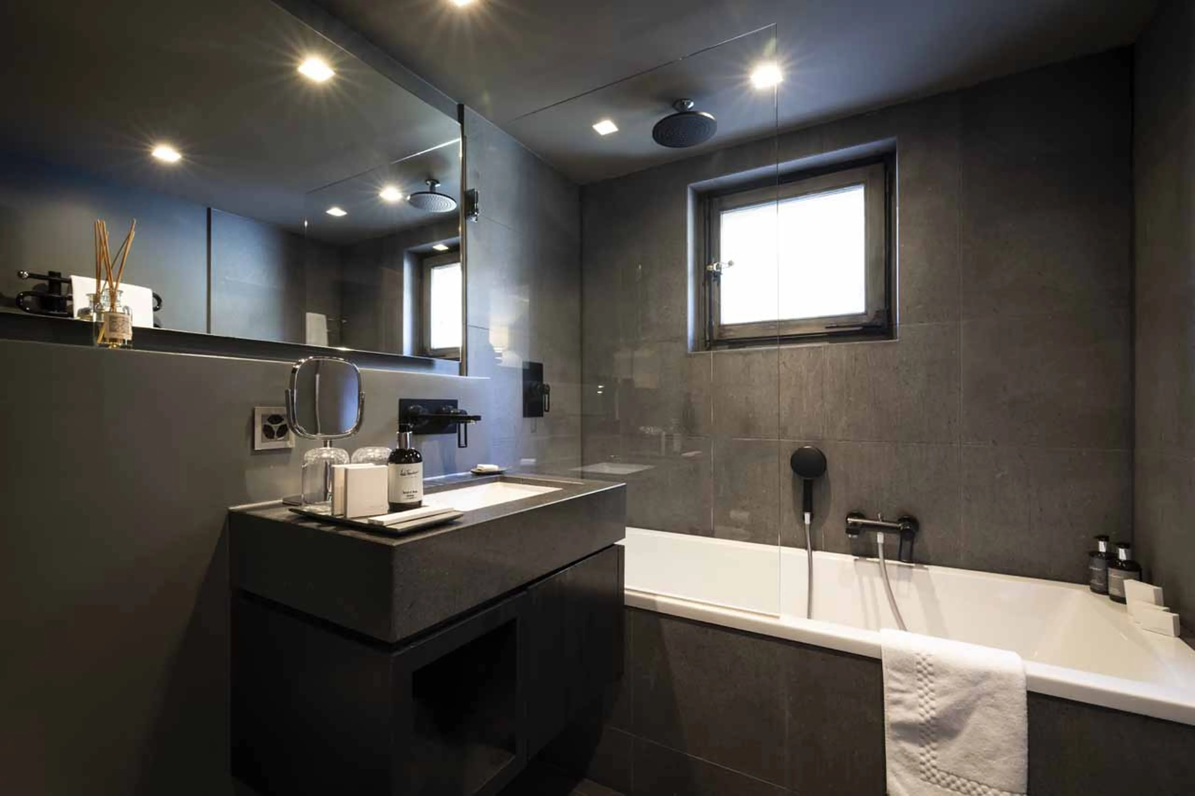 Bedroom 5 en-suite at Chalet No 14 in Verbier