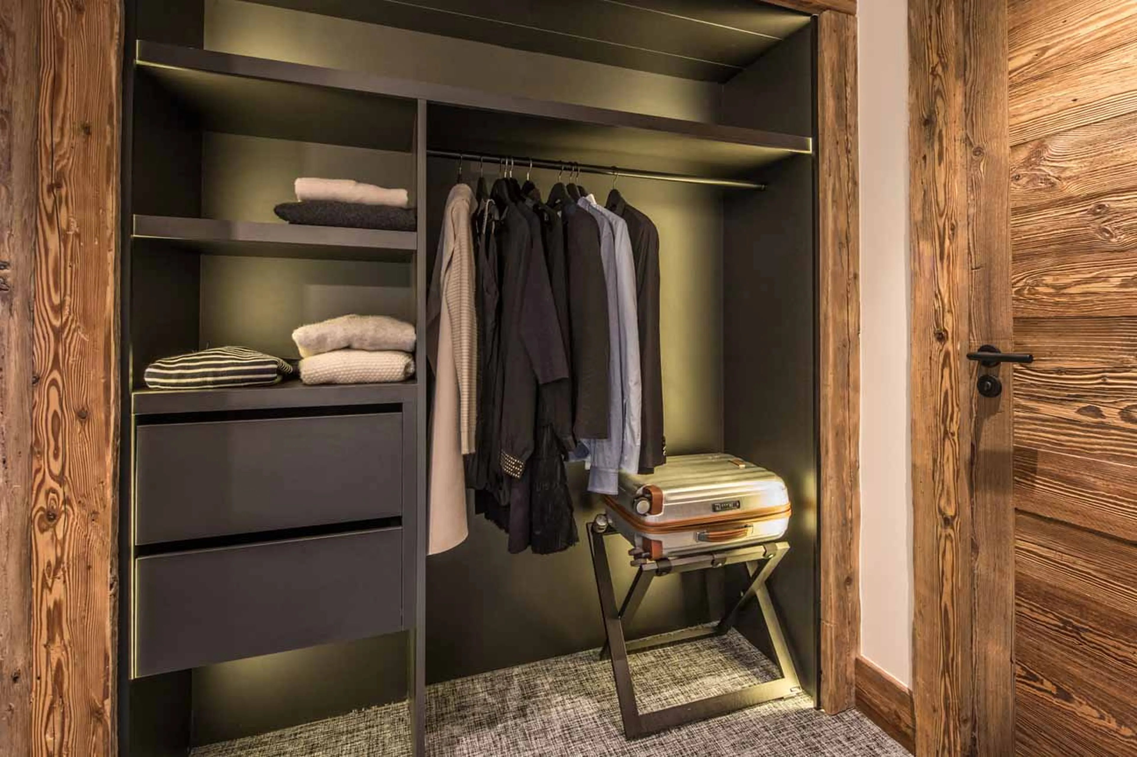 Wardrobe at Chalet O Valala in Val d'Isere