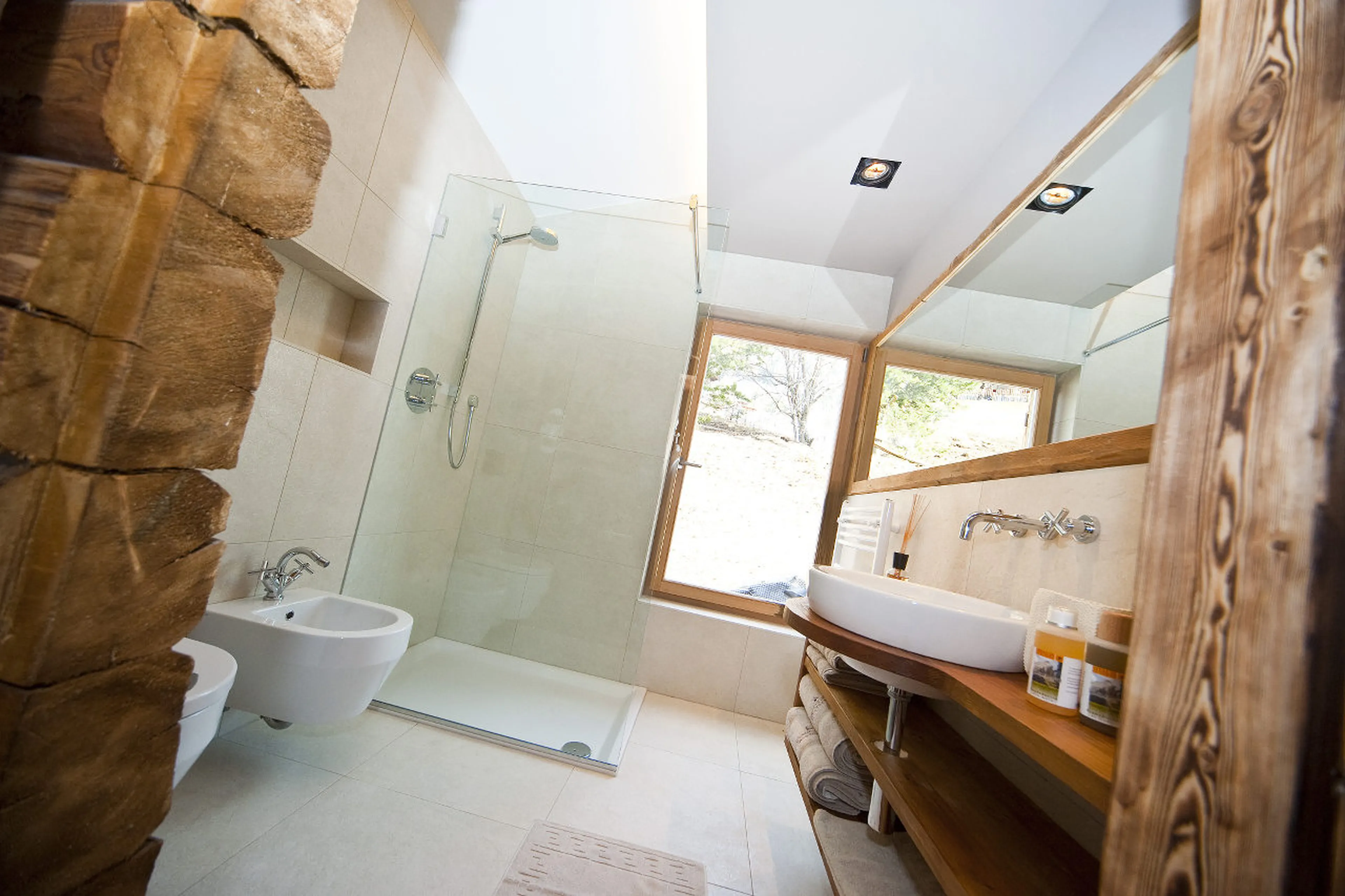 Shower room en-suite to double bedroom in Chalet Obertreyen near Kronplatz