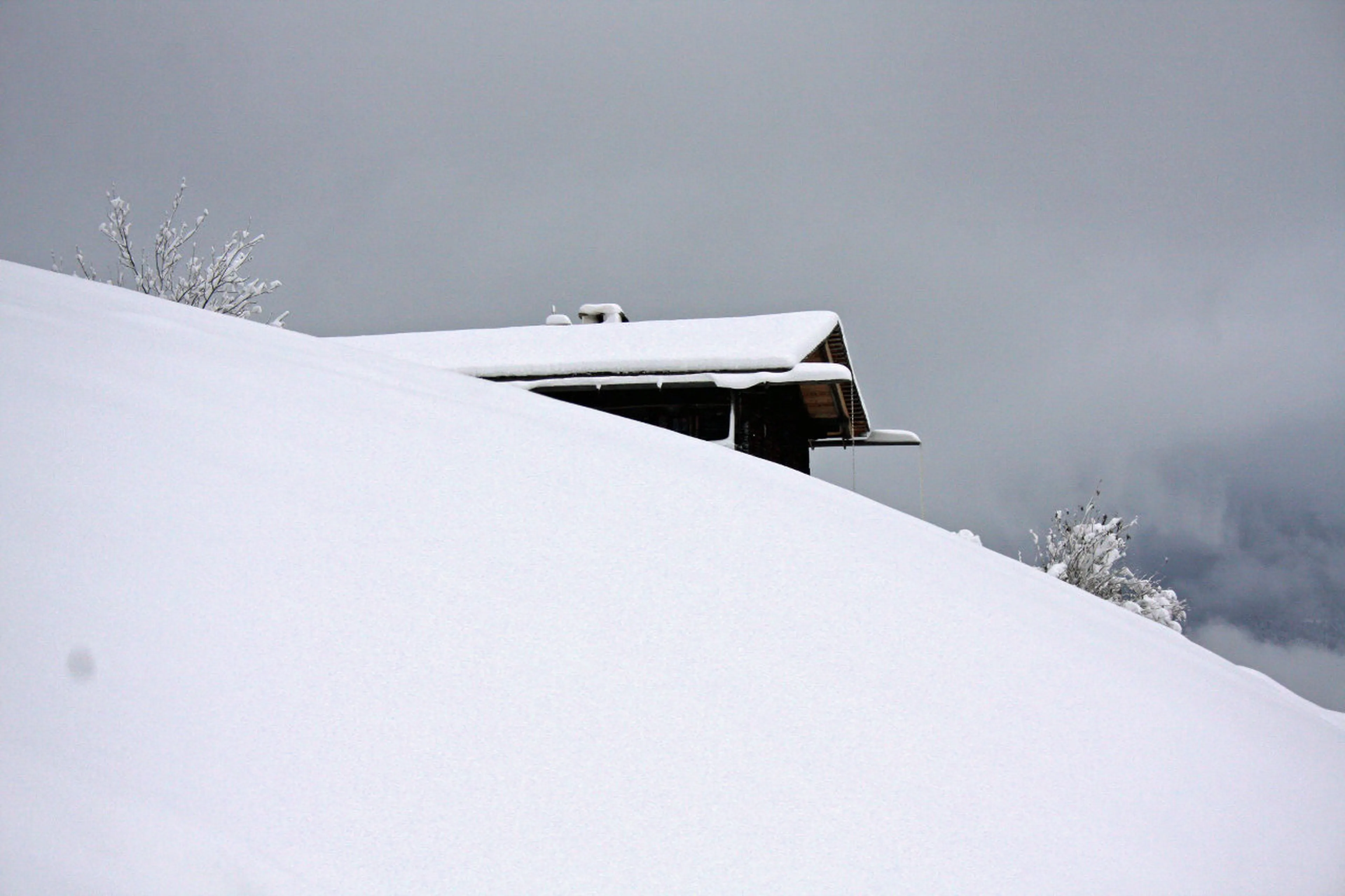 Chalet Obertreyen near Kronplatz is high up in the mountains