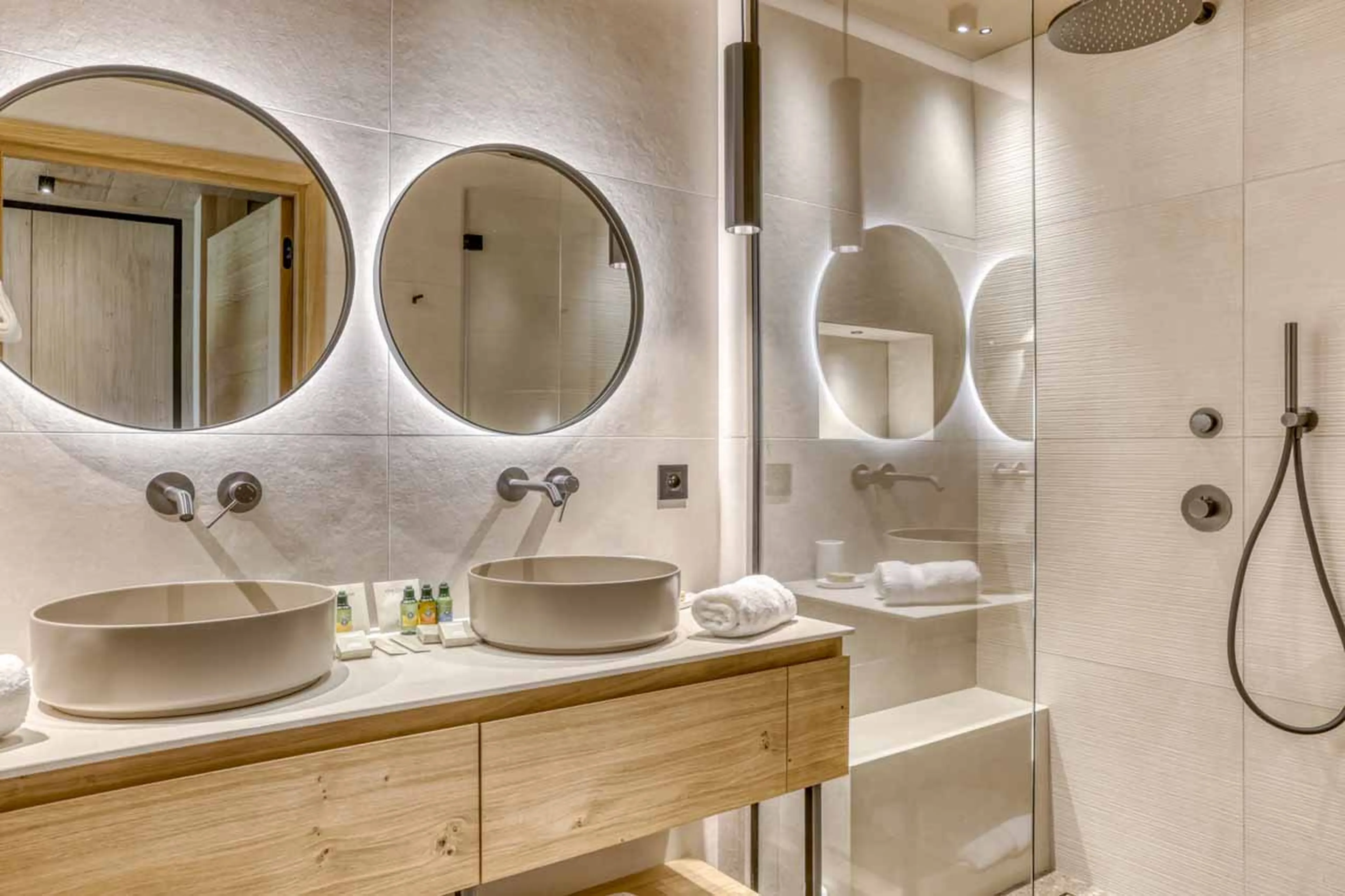 Bedroom 2 en-suite at Chalet Olivier in Megeve