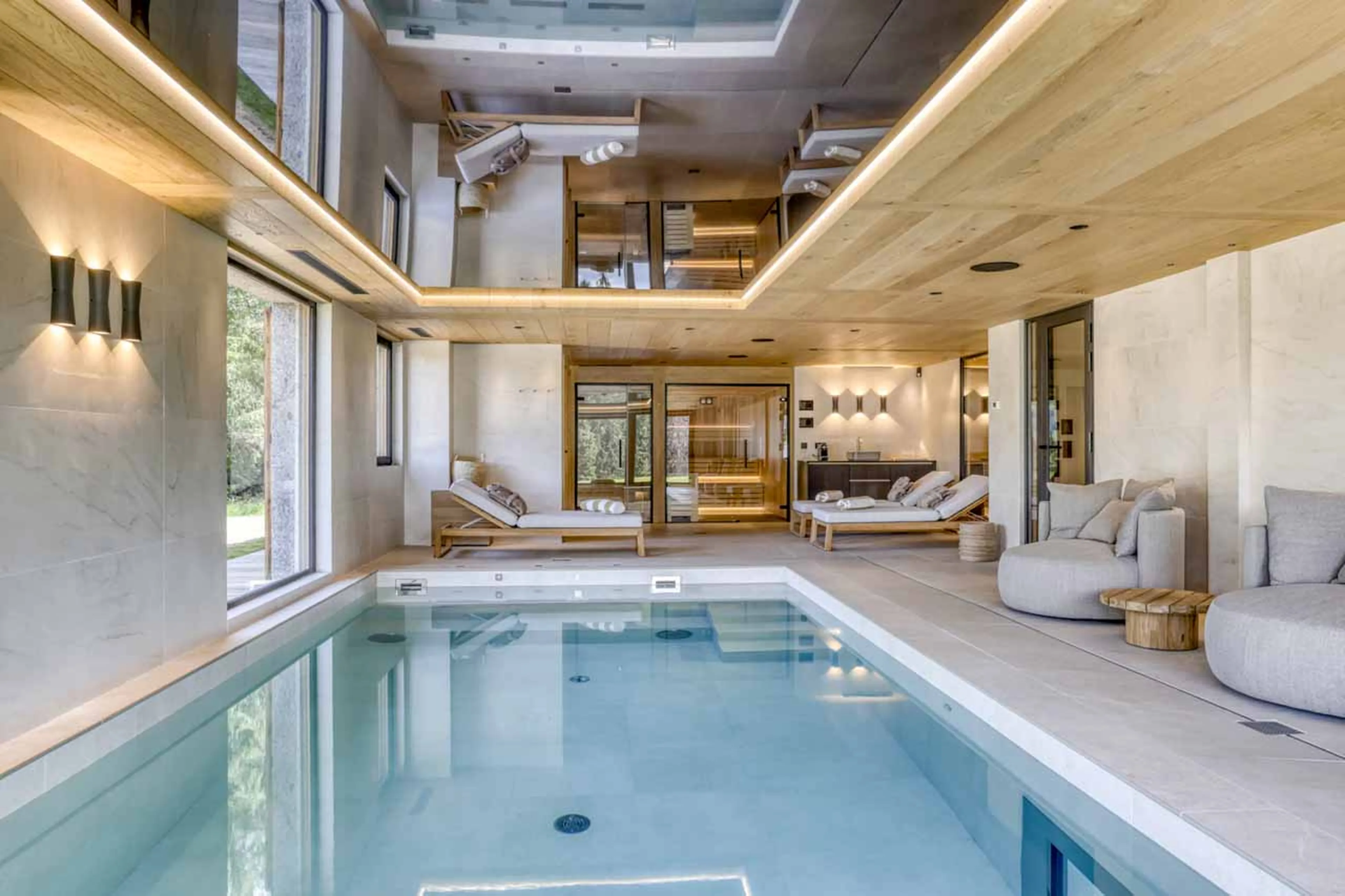 Swimming pool at Chalet Olivier in Megeve