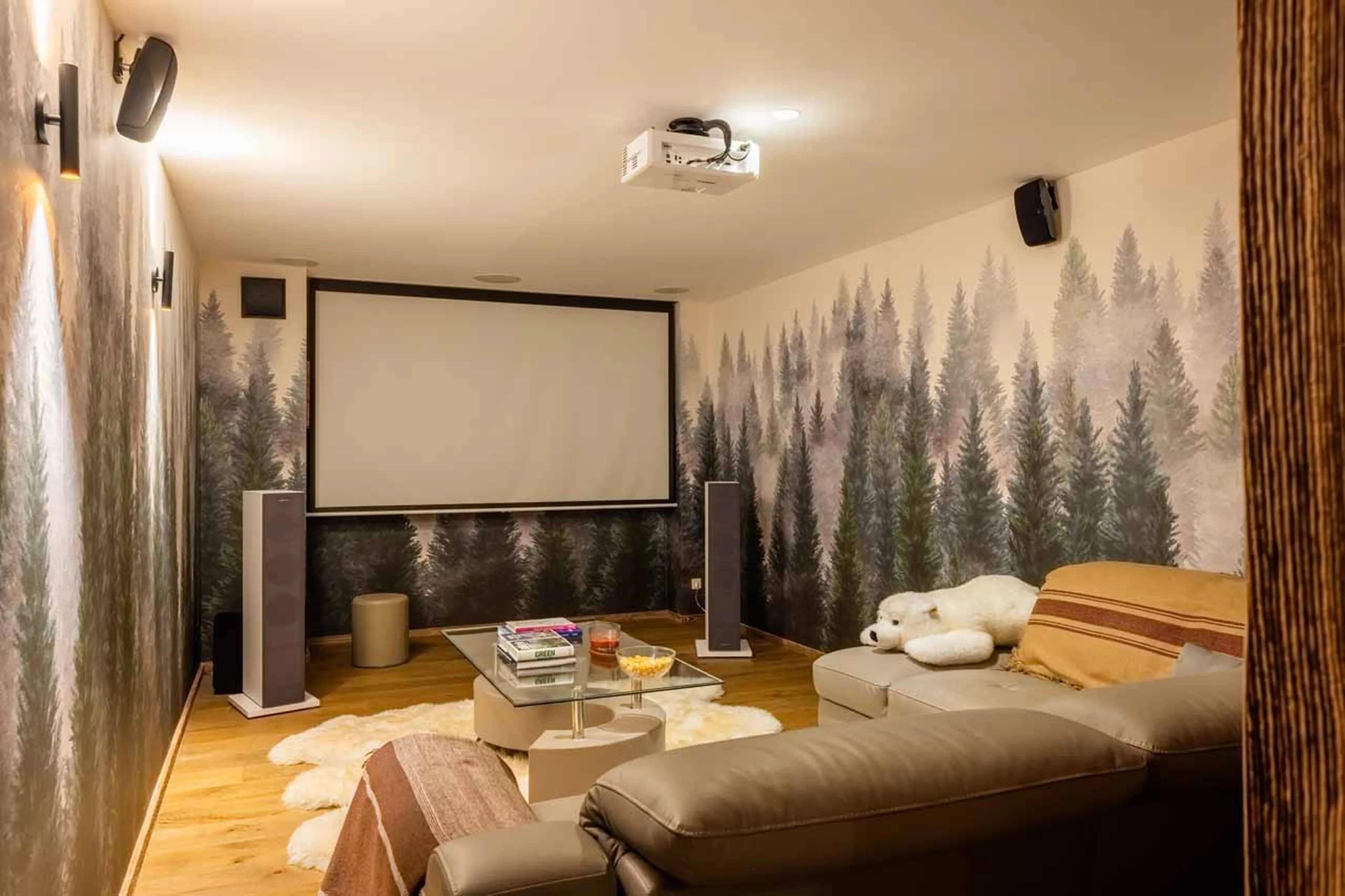TV room at Chalet Oly in Val d'Isere