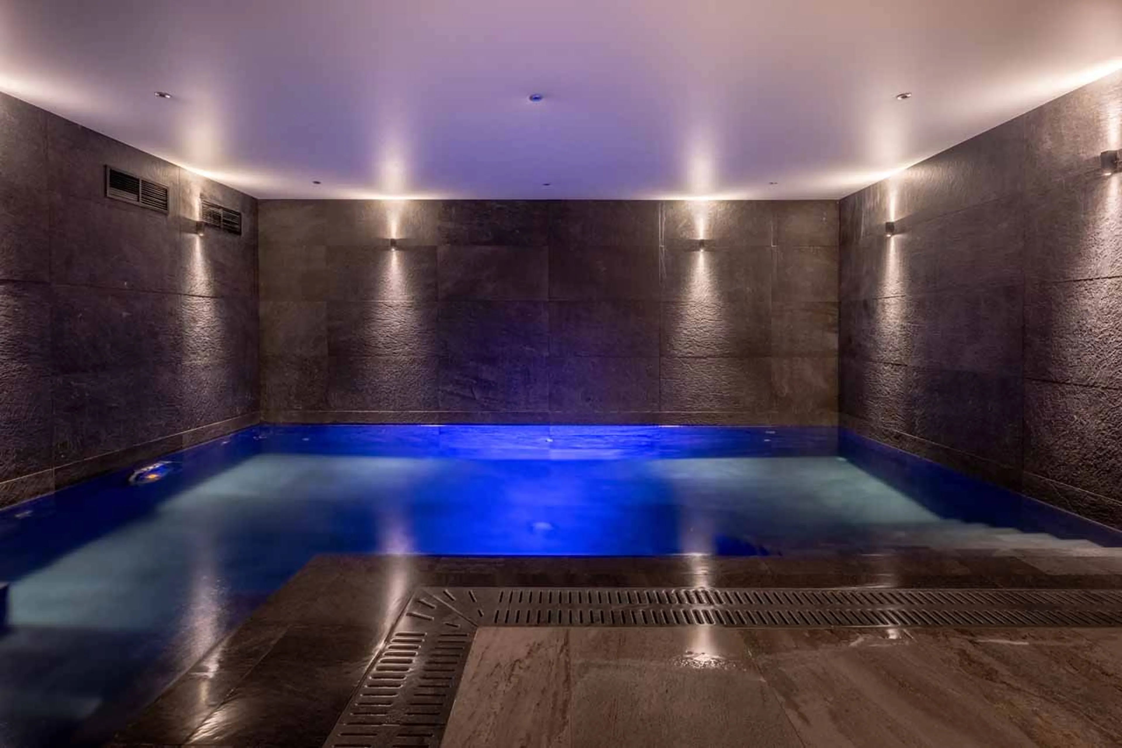 Spa pool at Chalet Oly in Val d'Isere