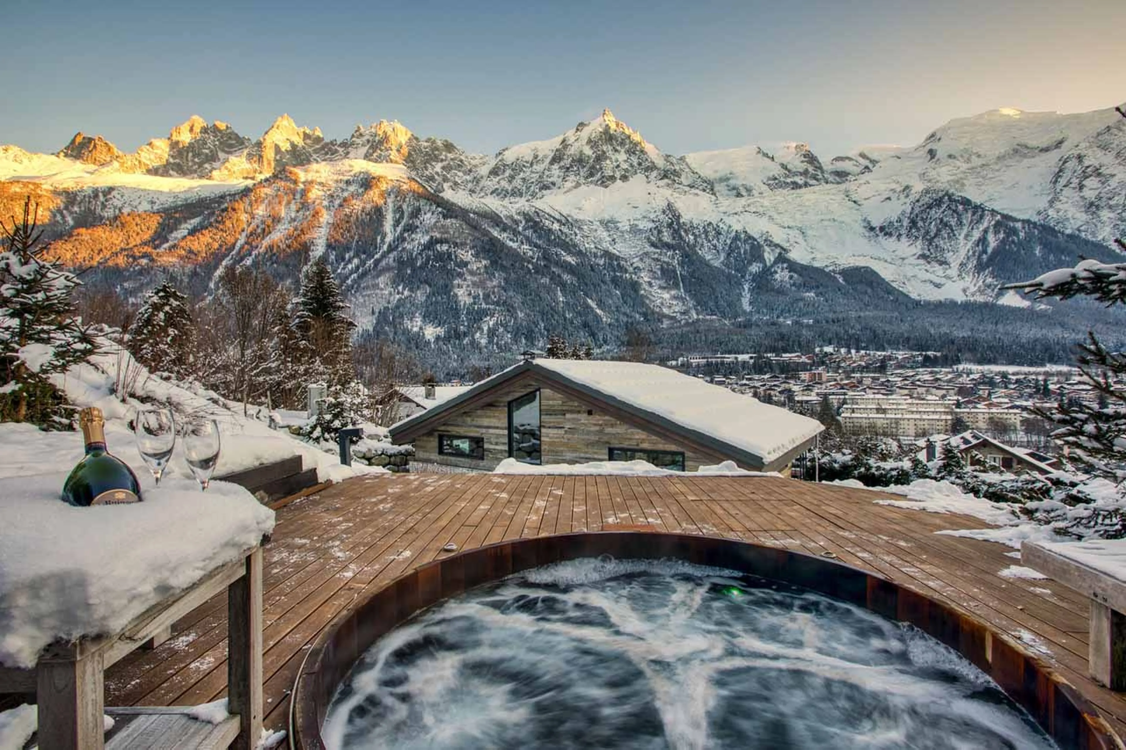 Winter hot tub at Chalet On the Rocks in Chamonix