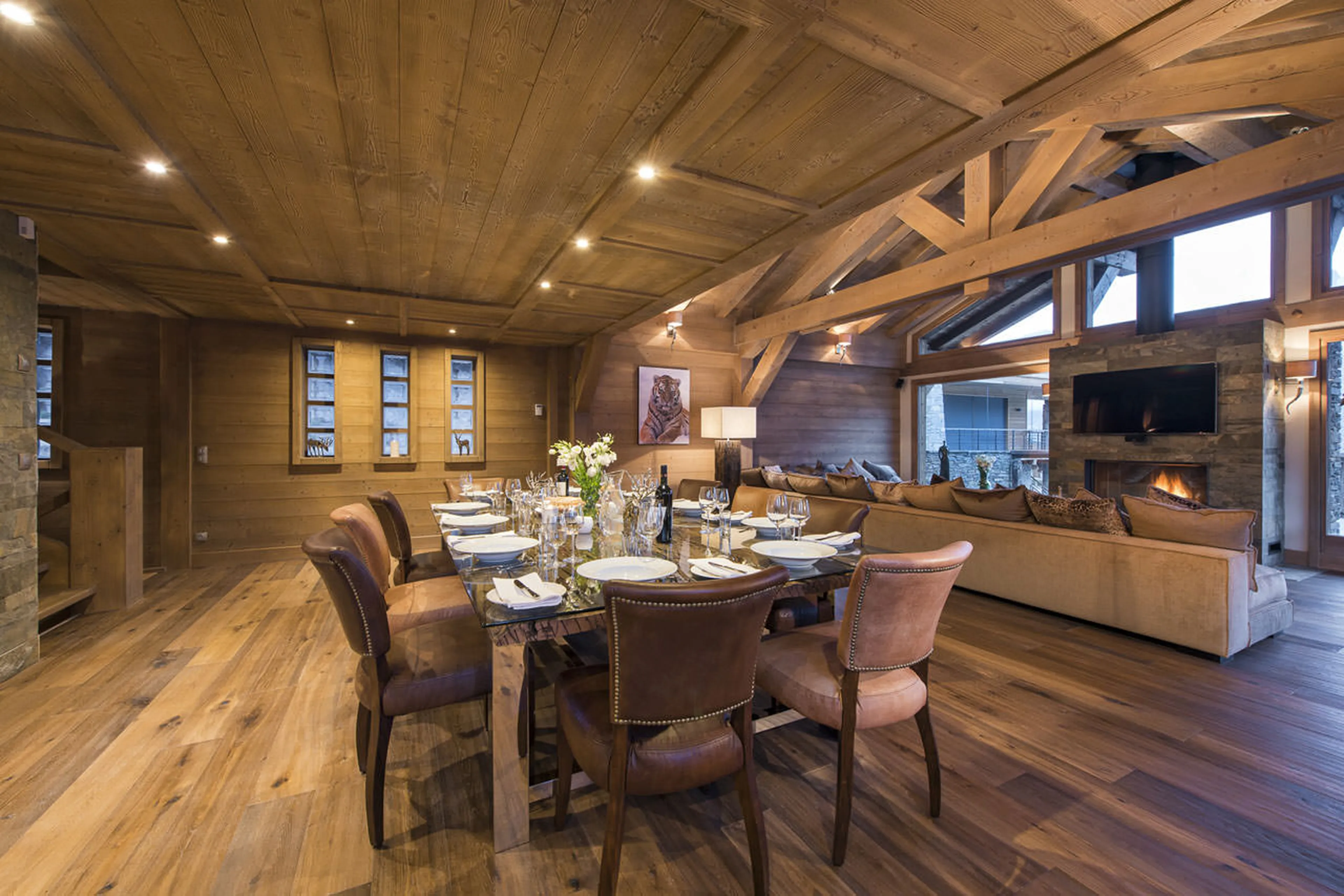 Dining table at Chalet Opale in Tignes