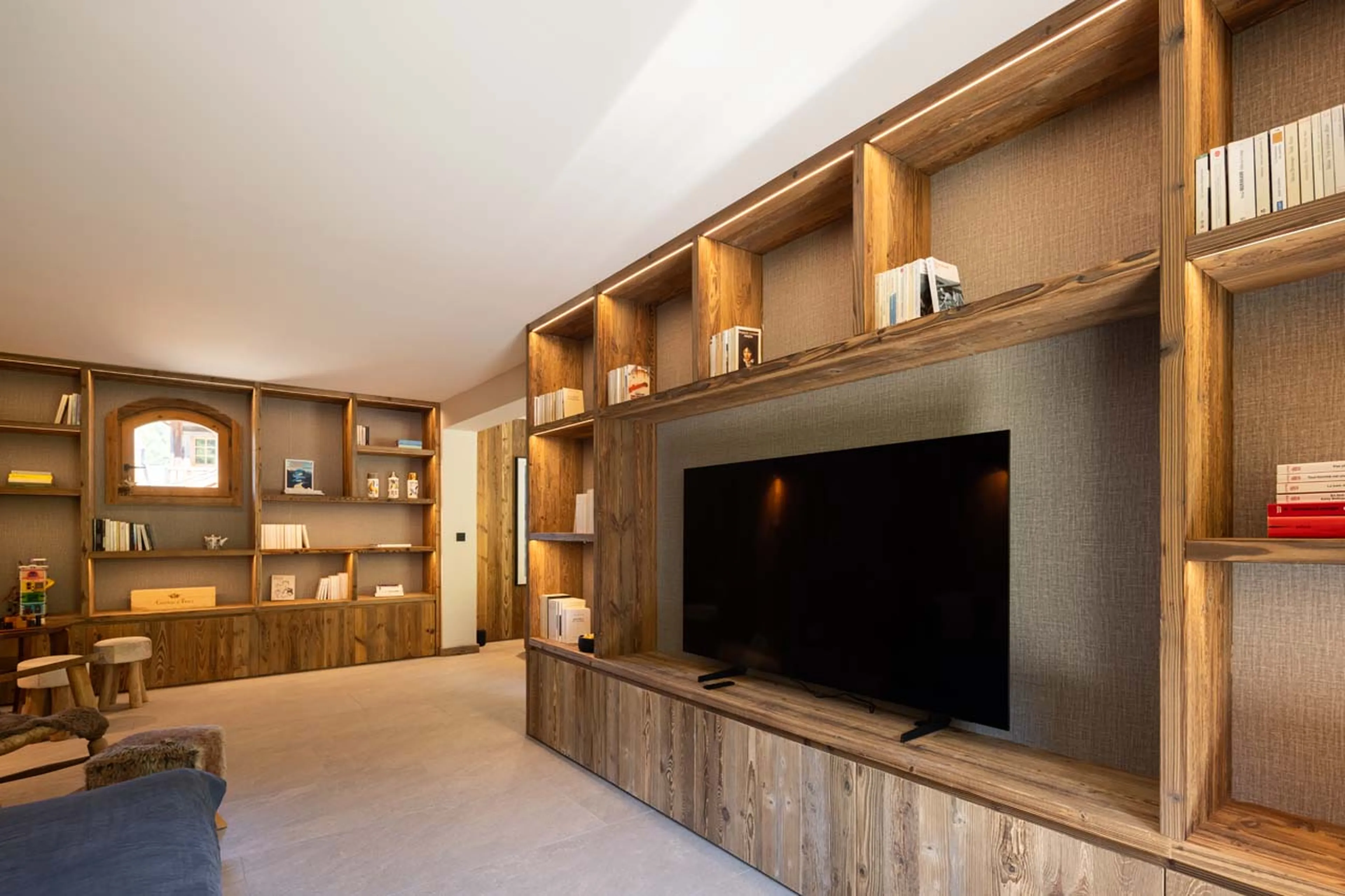 Smart TV at Chalet L'Orchidée in Meribel