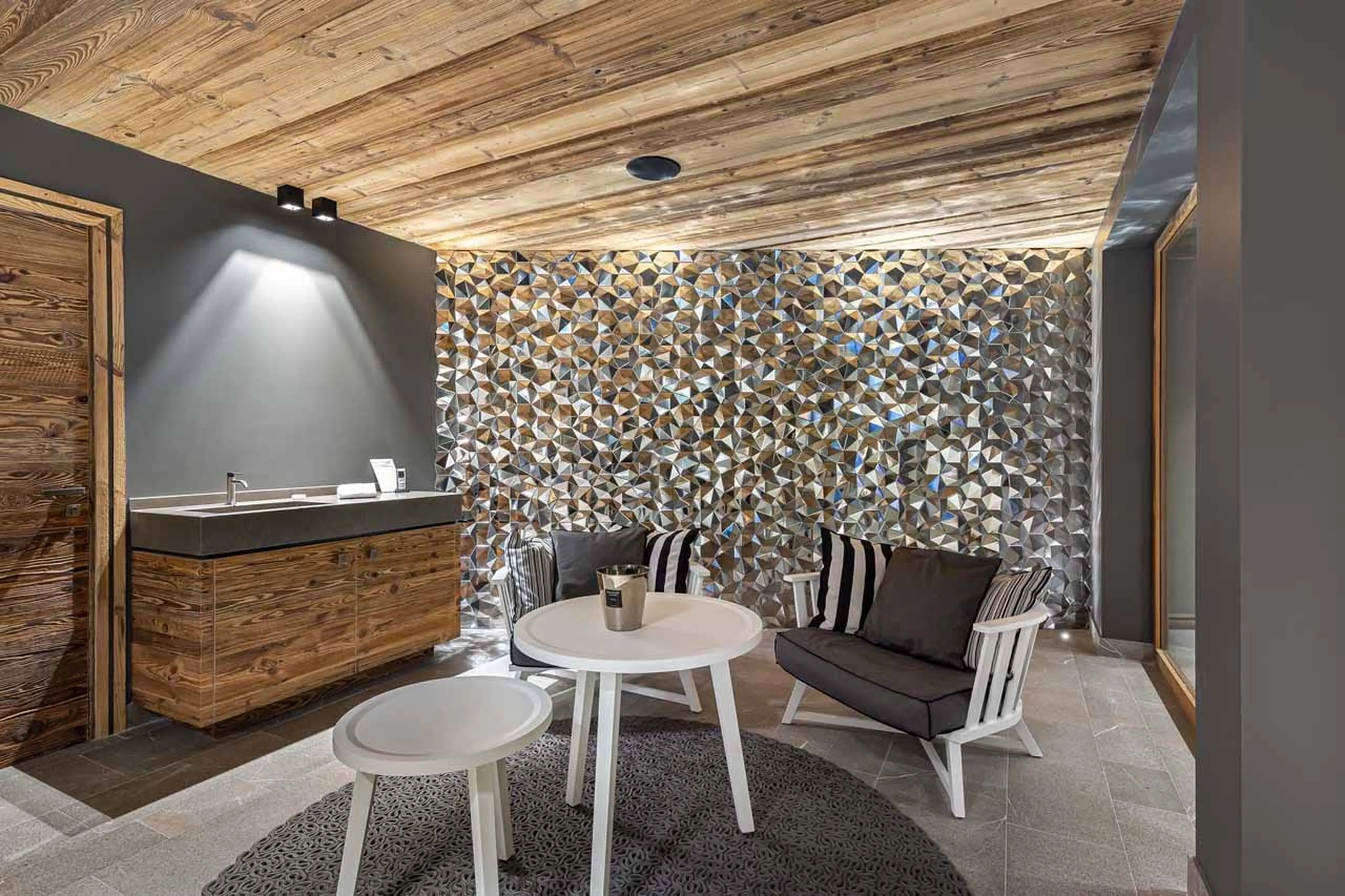 Tea lounge at Chalet Orcia in Megeve