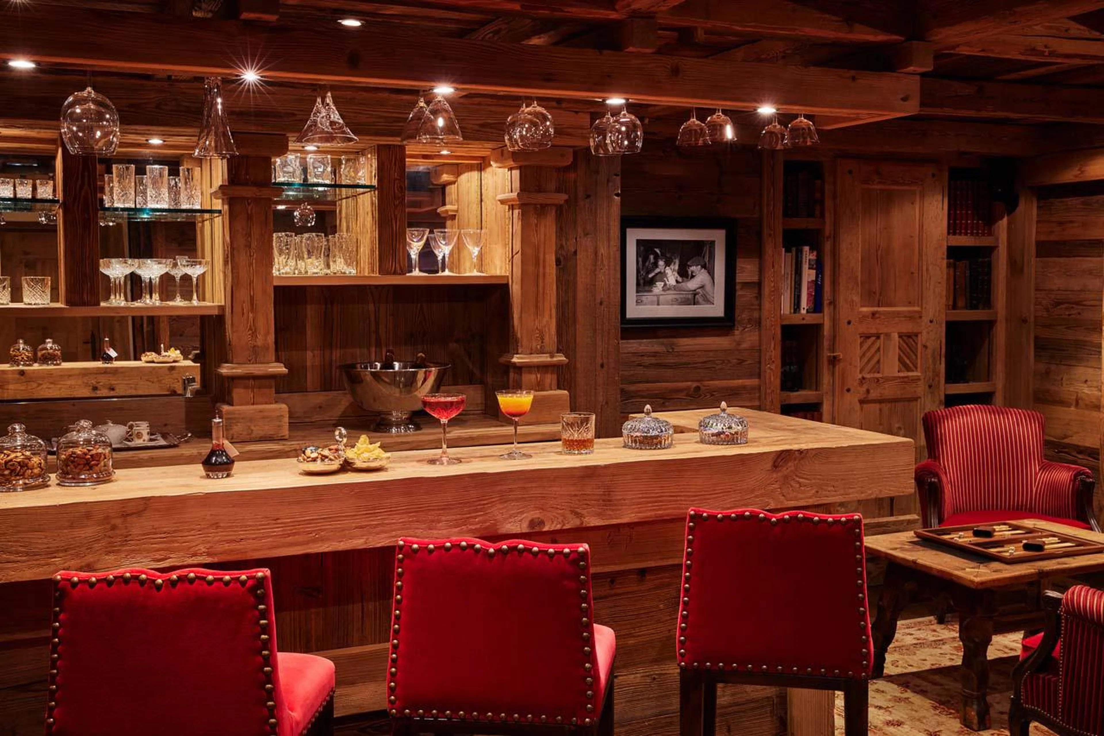 Bar corner in entertainment room in Chalet Ormello in Courchevel 1850