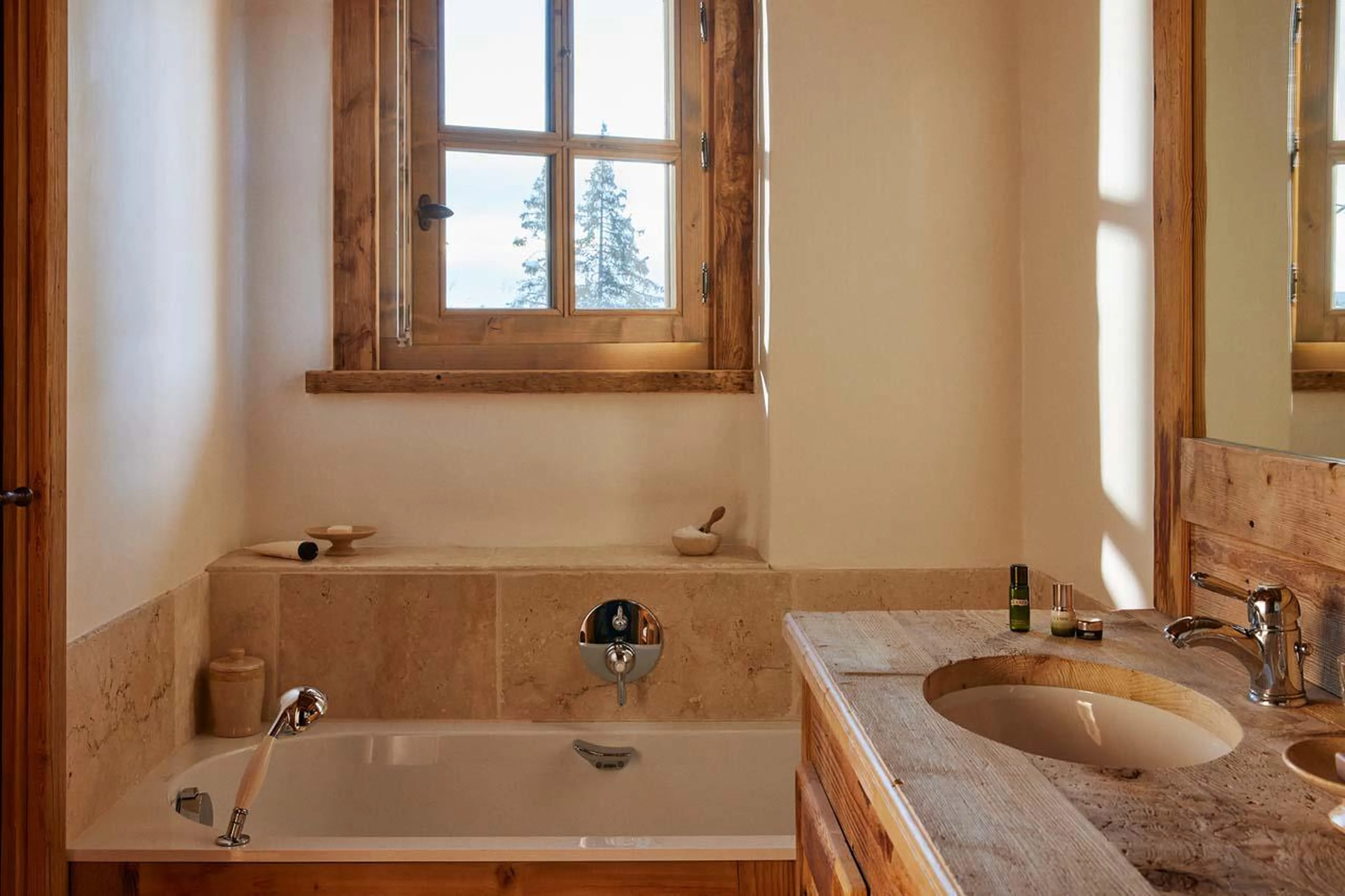 En-suite bathroom at Chalet Ormello in Courchevel 1850