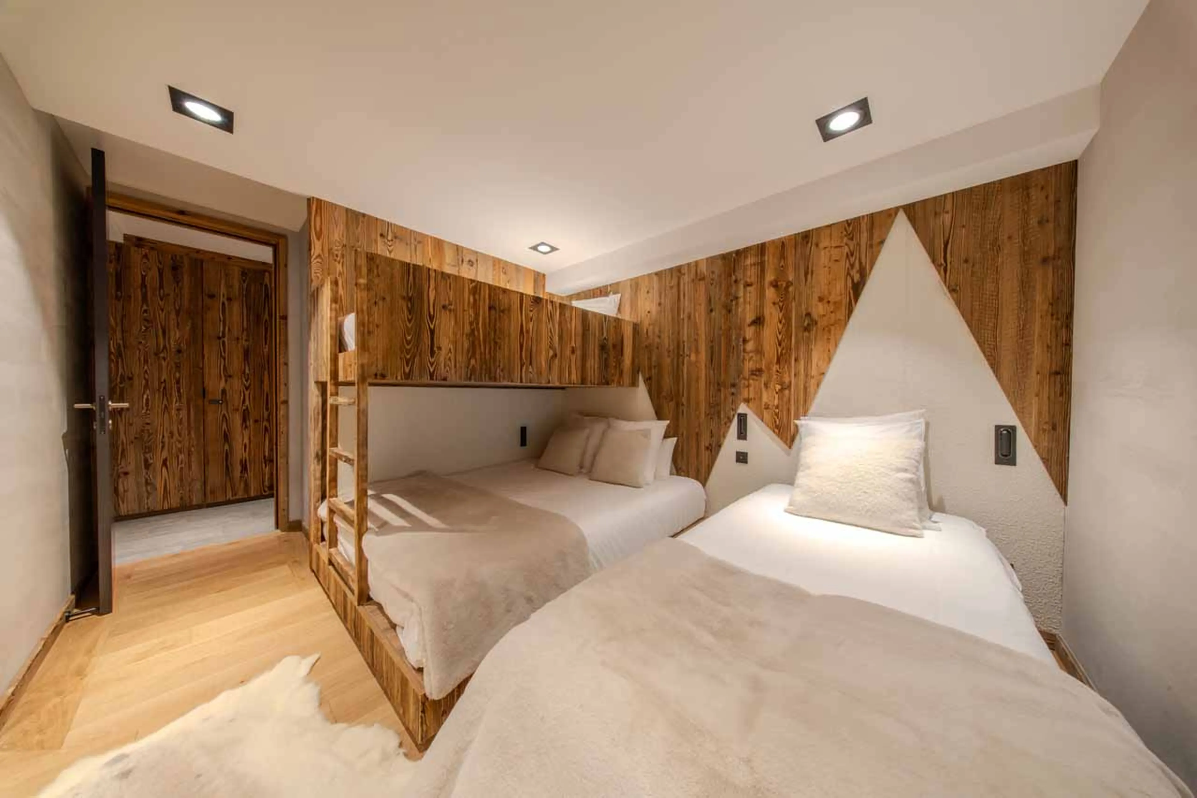 Bedroom nine at Chalet Les Ours in Val d'Isere