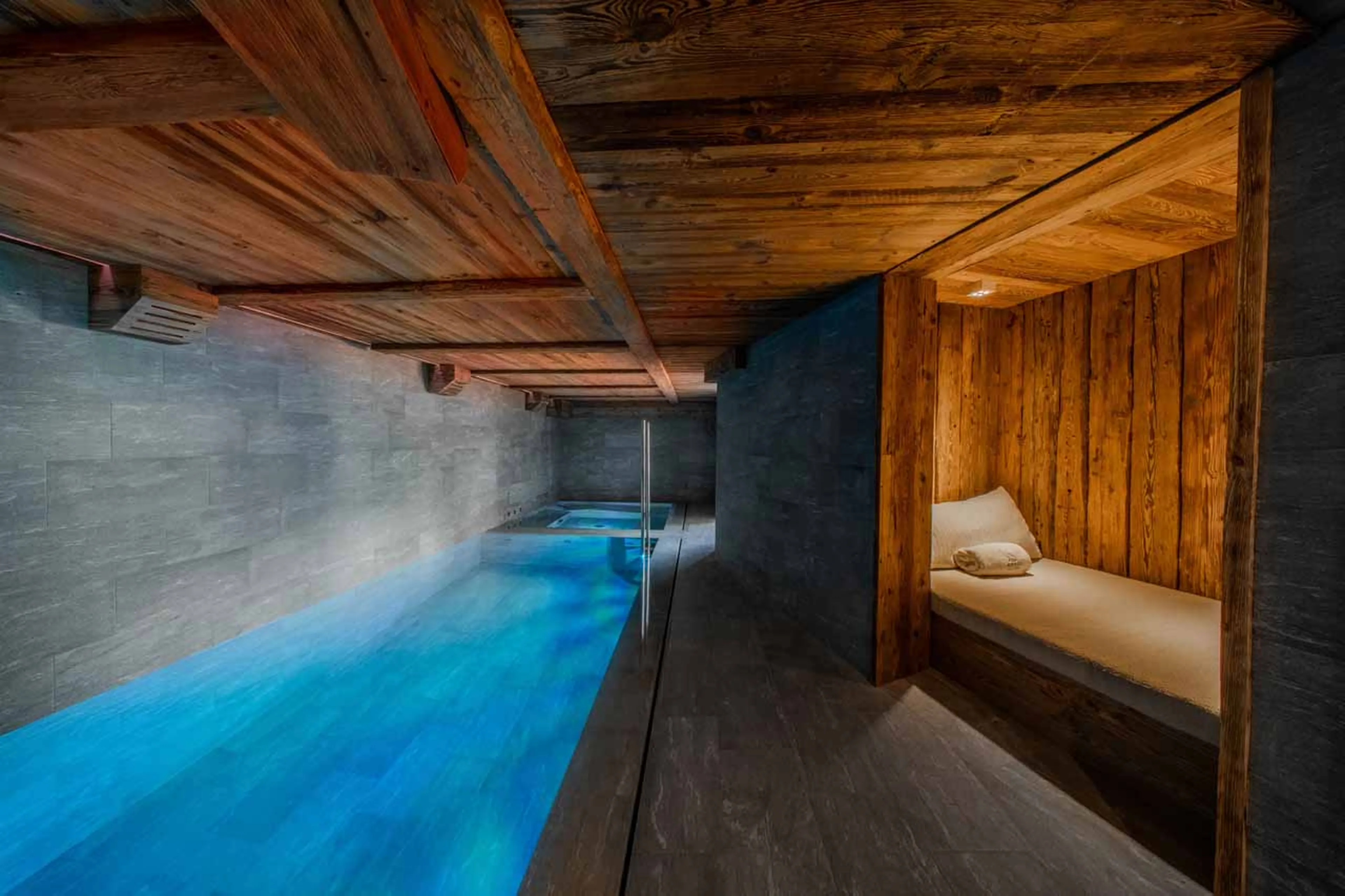 Indoor pool at Chalet Orso in Val d'Isere