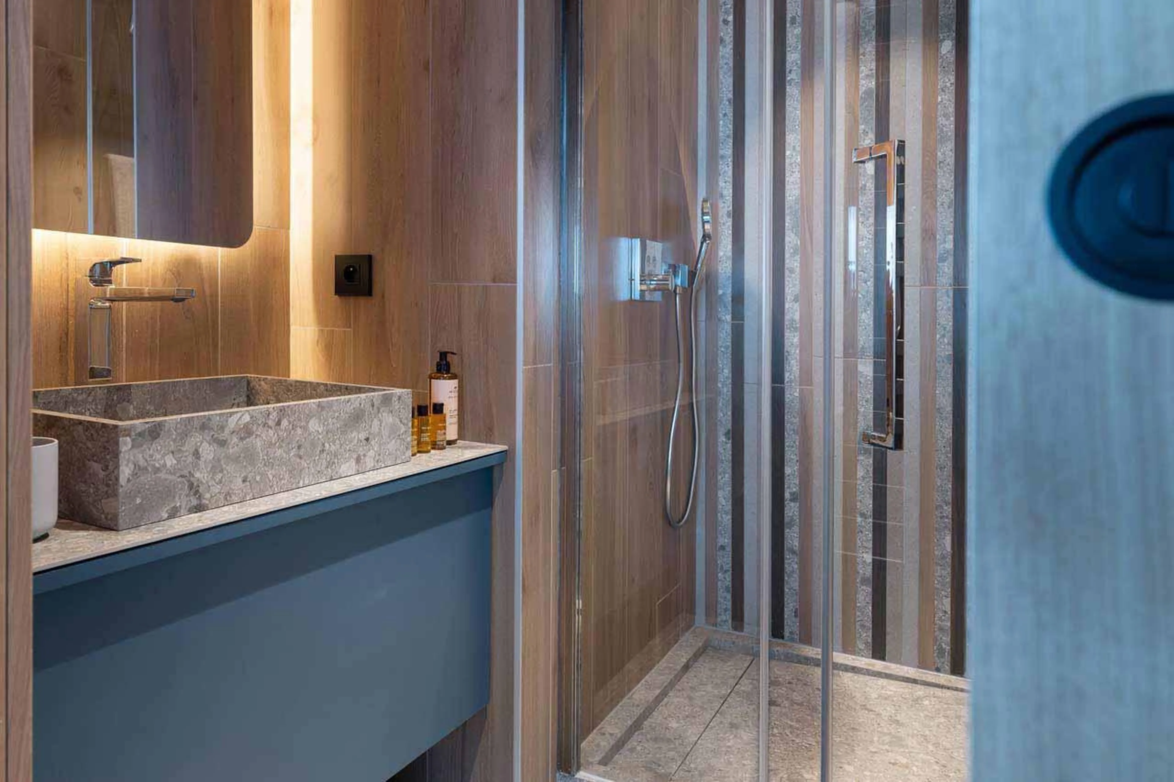 Shower room five at Chalet Osarcs Mille 8 in Les Arcs
