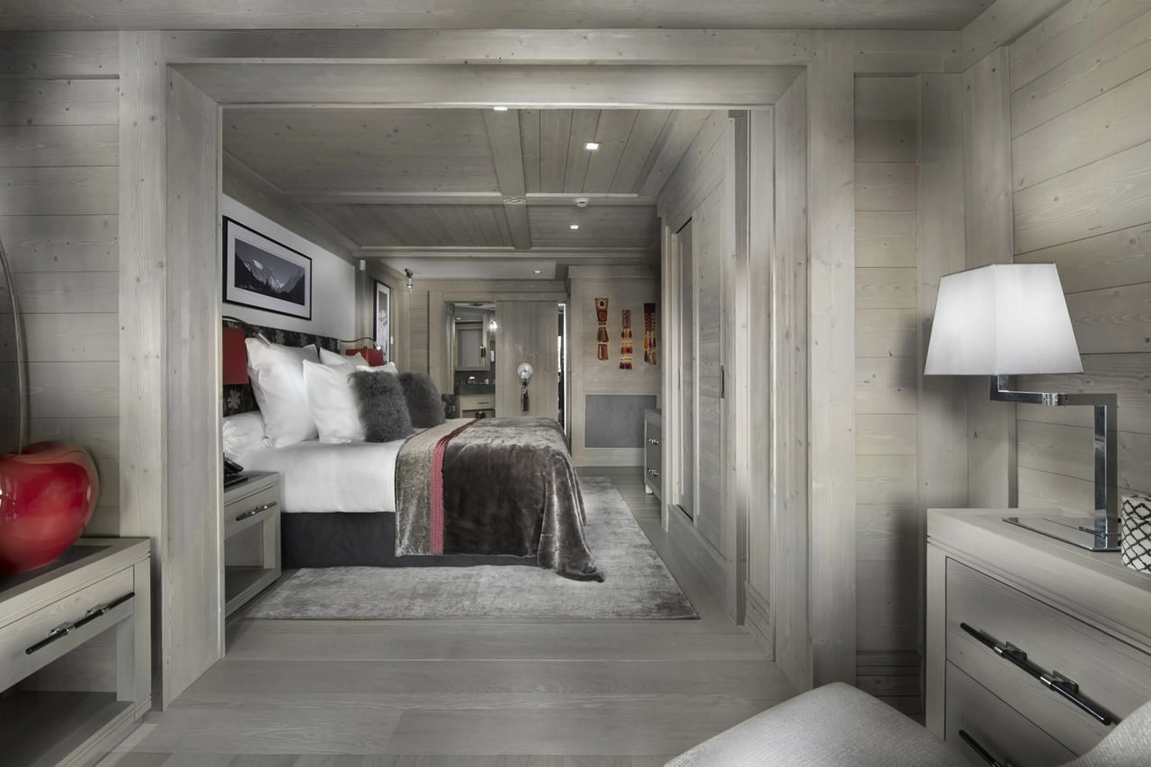 Dressing area at Chalet Panmah in Courchevel 1850