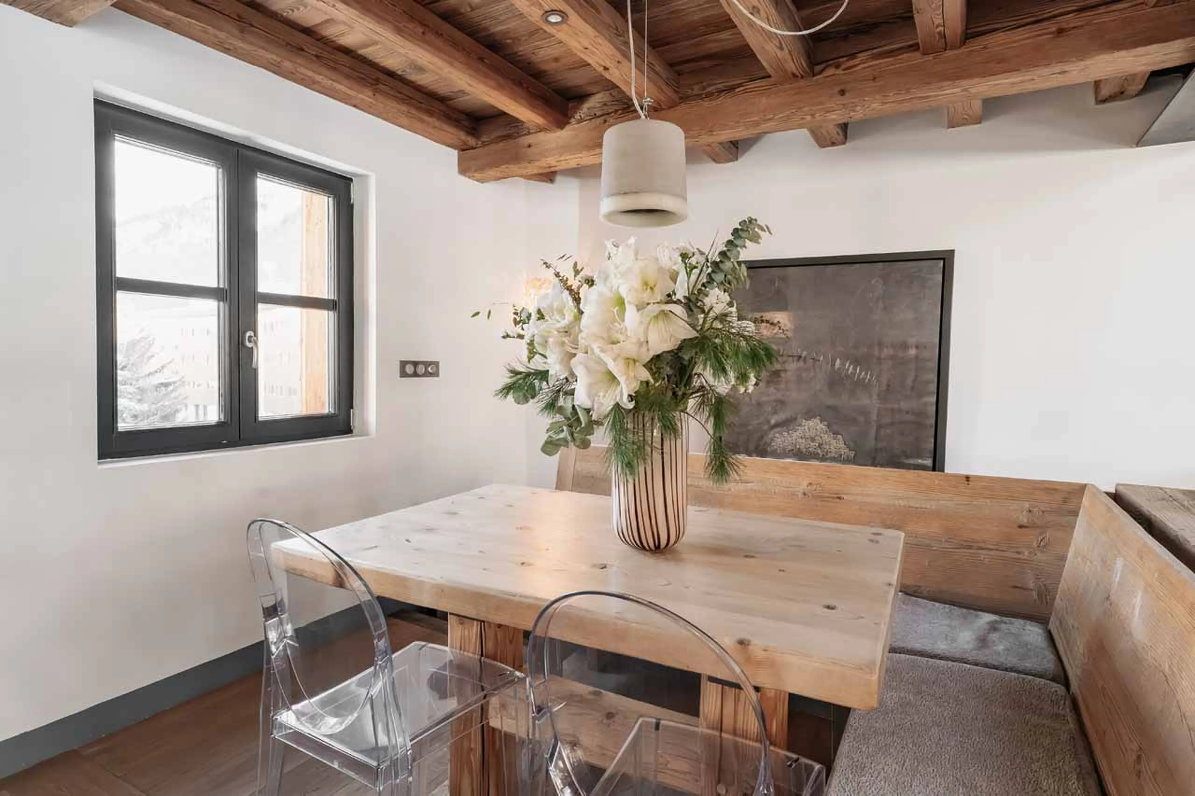 Corner table at Chalet Le Papillon in Val d'Isere