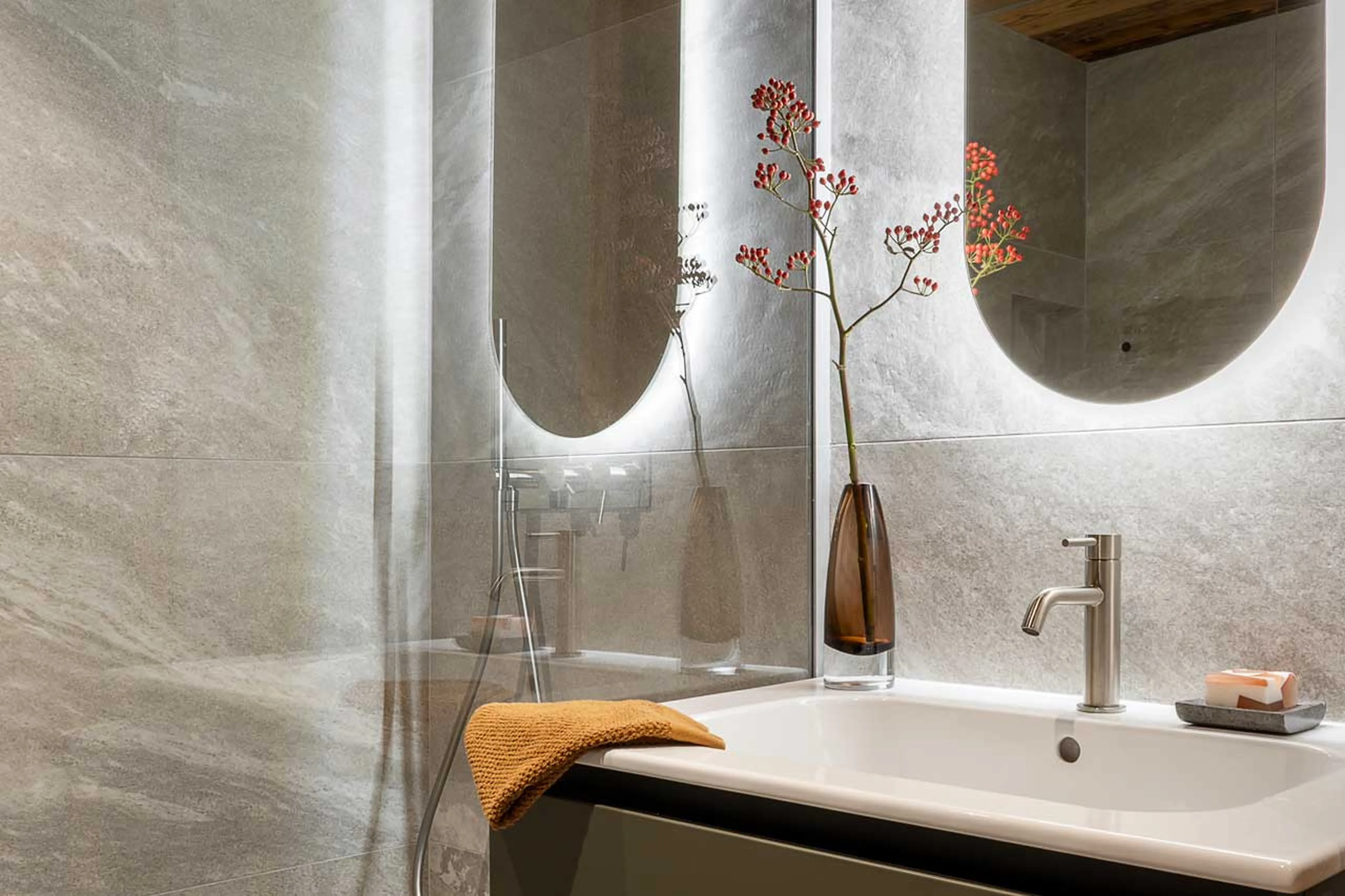 Bedroom 2 en-suite at Chalet Patagonia in Chamonix