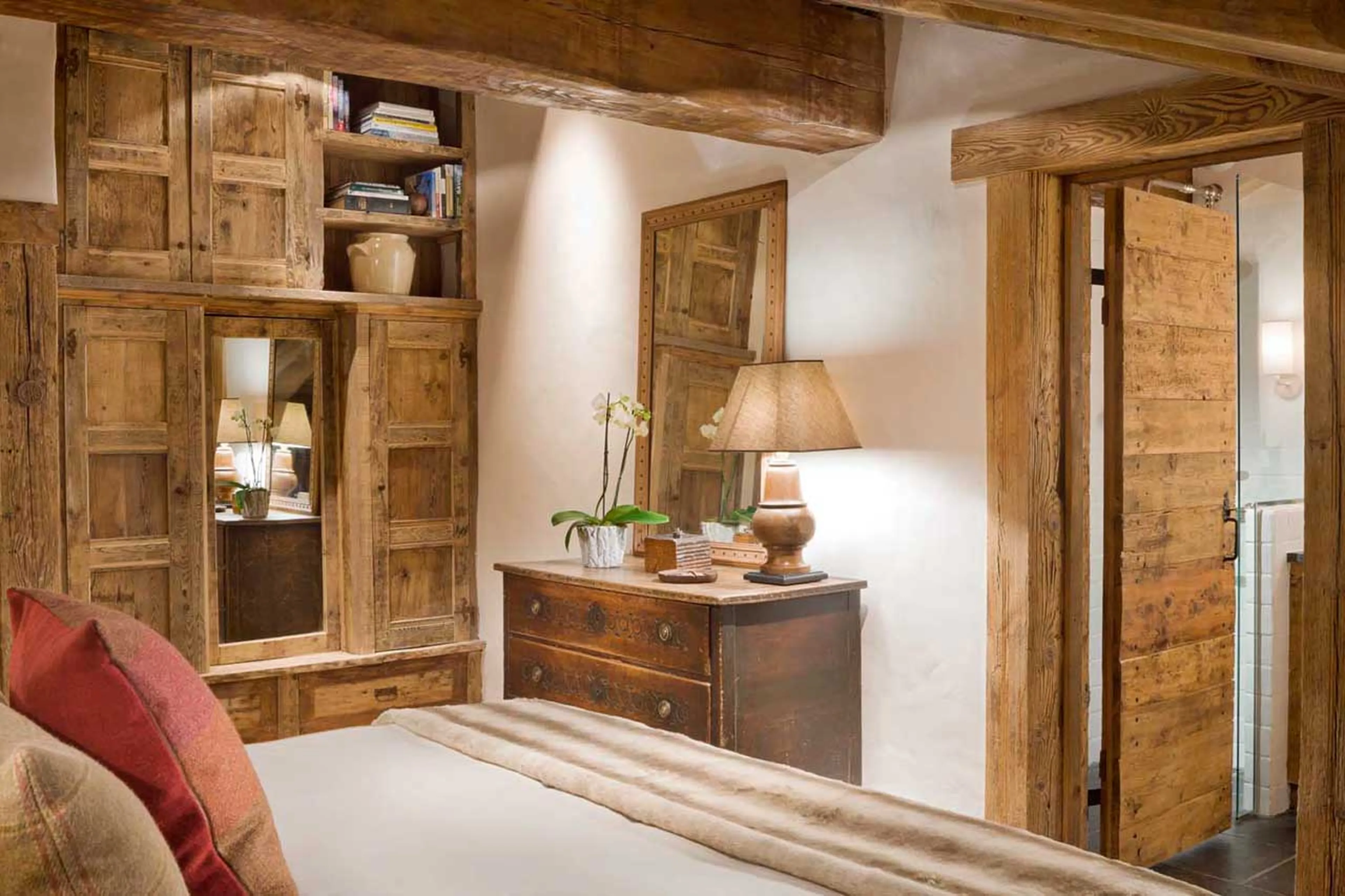 En-suite bathroom at Chalet Pelerin in Le Miroir