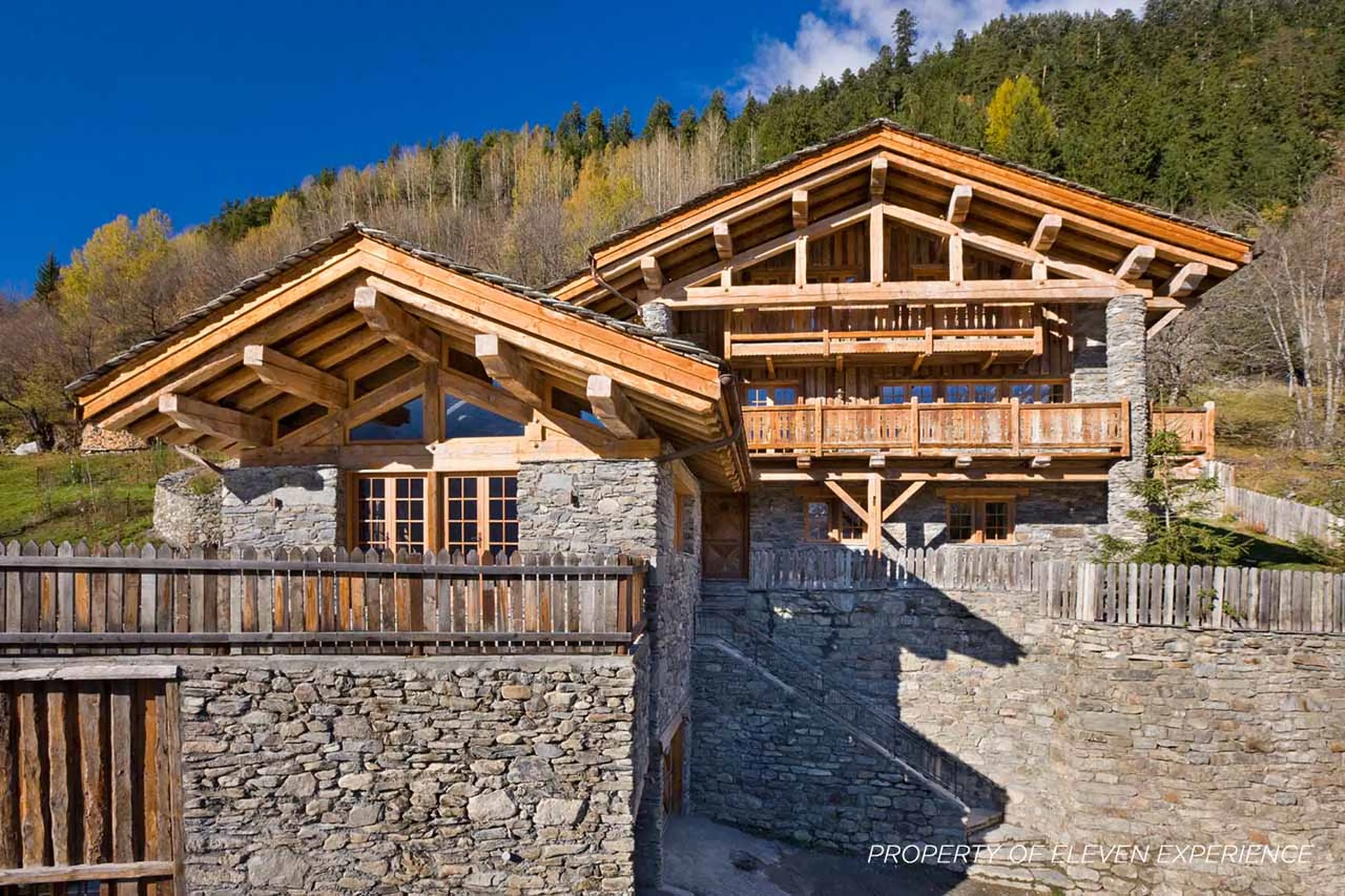 Exterior of Chalet Pelerin in Le Miroir in summer